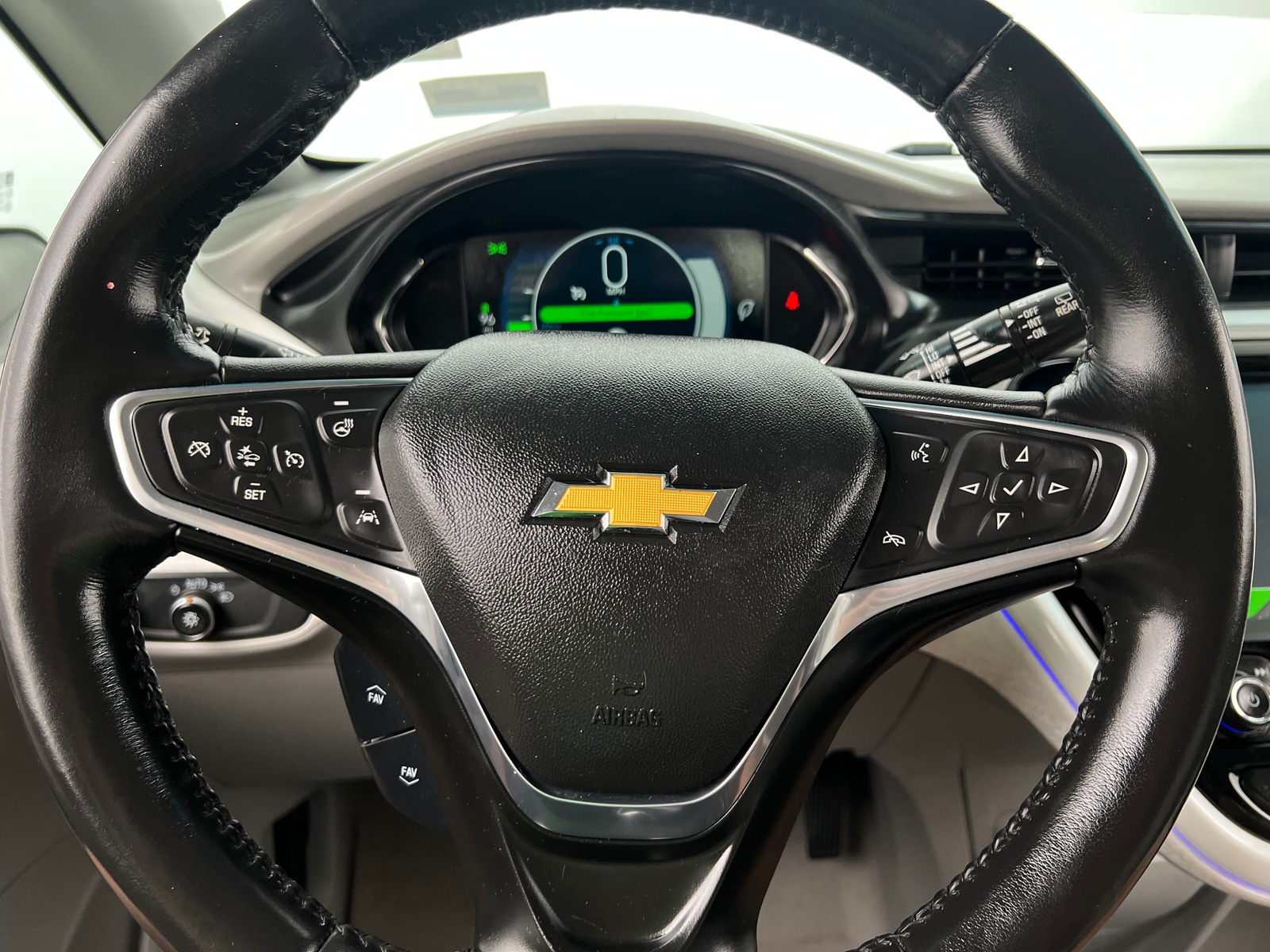 Thumbnail: 2019 Chevrolet Bolt EV - 4