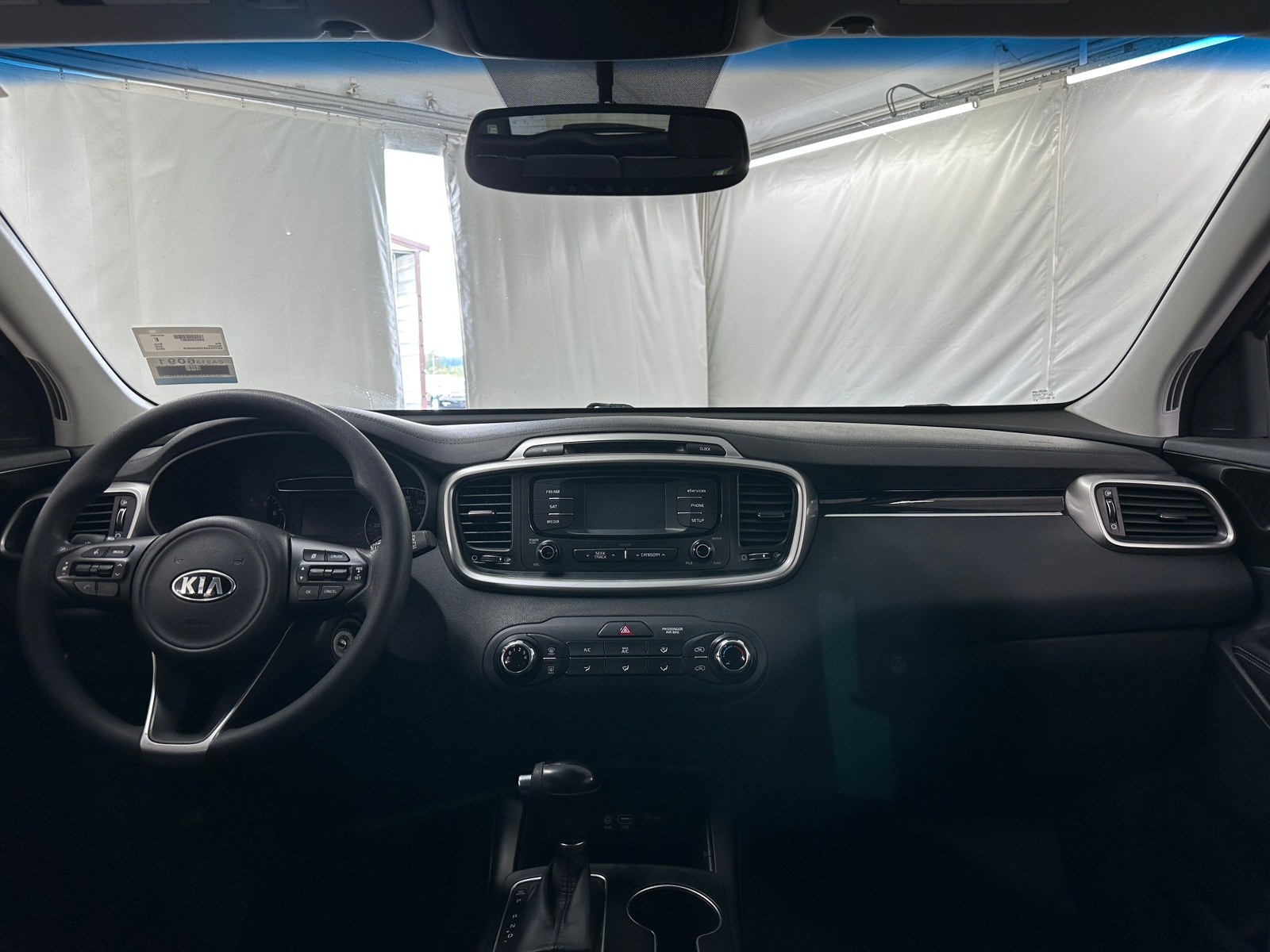 Thumbnail: 2016 Kia Sorento - 3