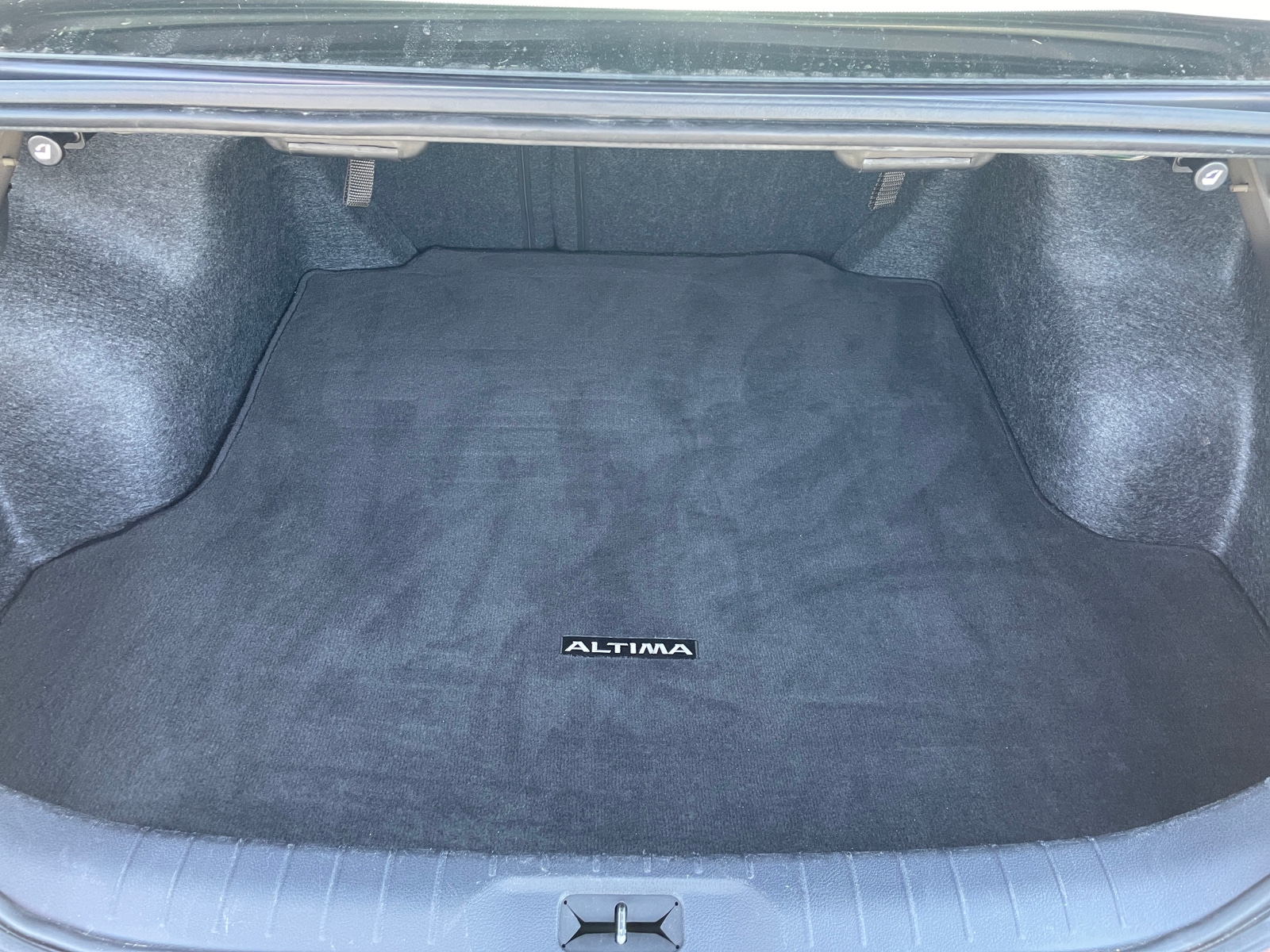 Thumbnail: 2024 Nissan Altima - 6