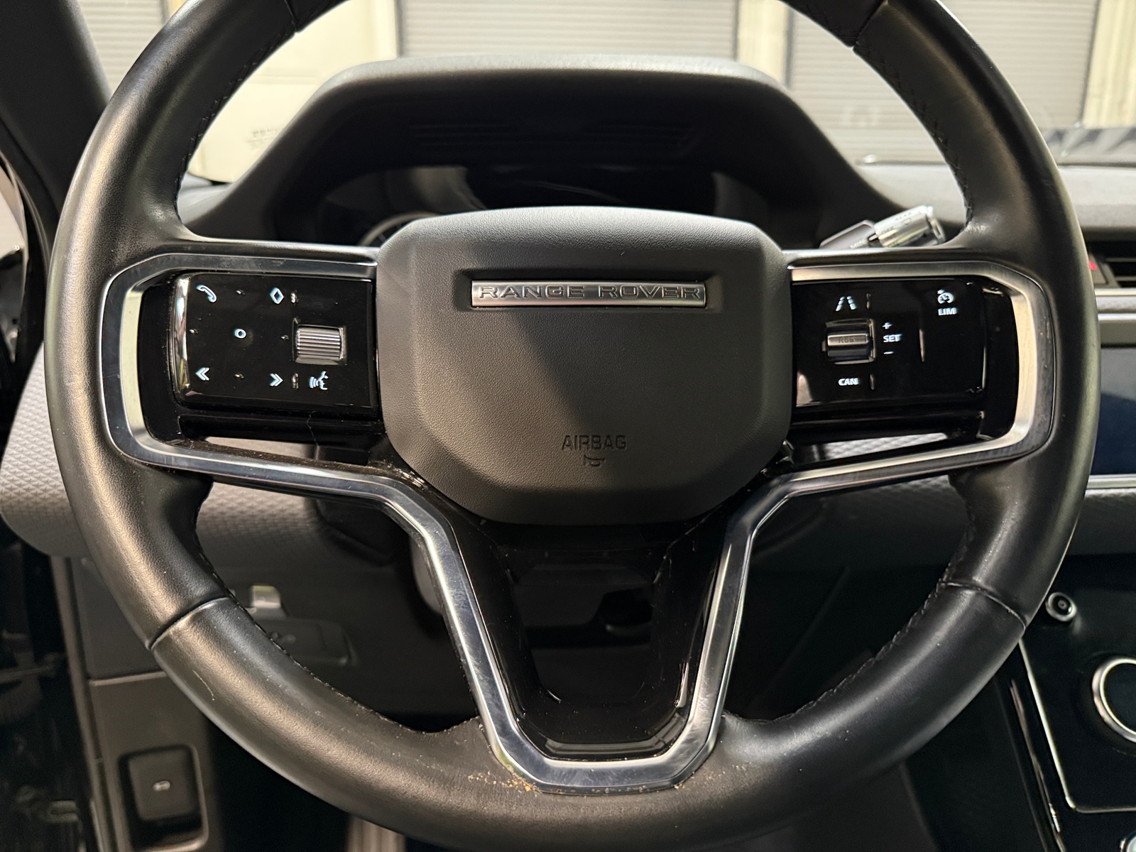 Thumbnail: 2021 Land Rover Range Rover Evoque - 4