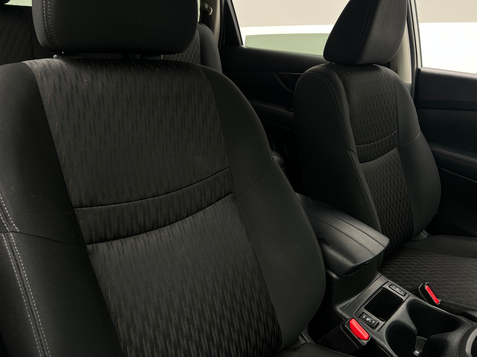 Thumbnail: 2019 Nissan Rogue - 2