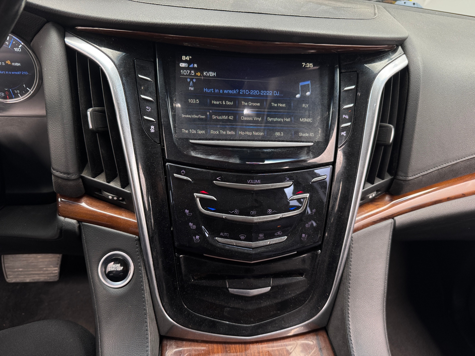 Thumbnail: 2019 Cadillac Escalade - 3