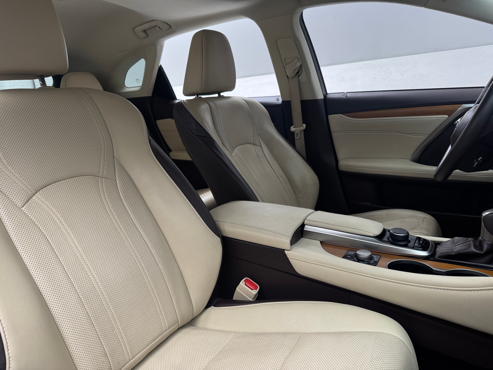 Thumbnail: 2016 Lexus RX - 2