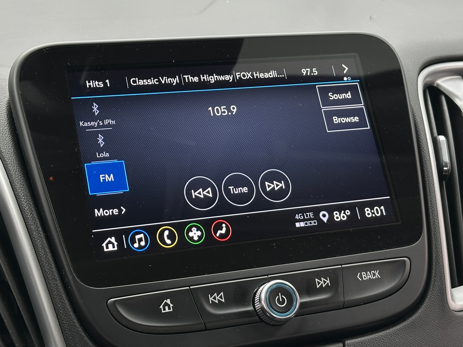 Thumbnail: 2023 Chevrolet Malibu - 4