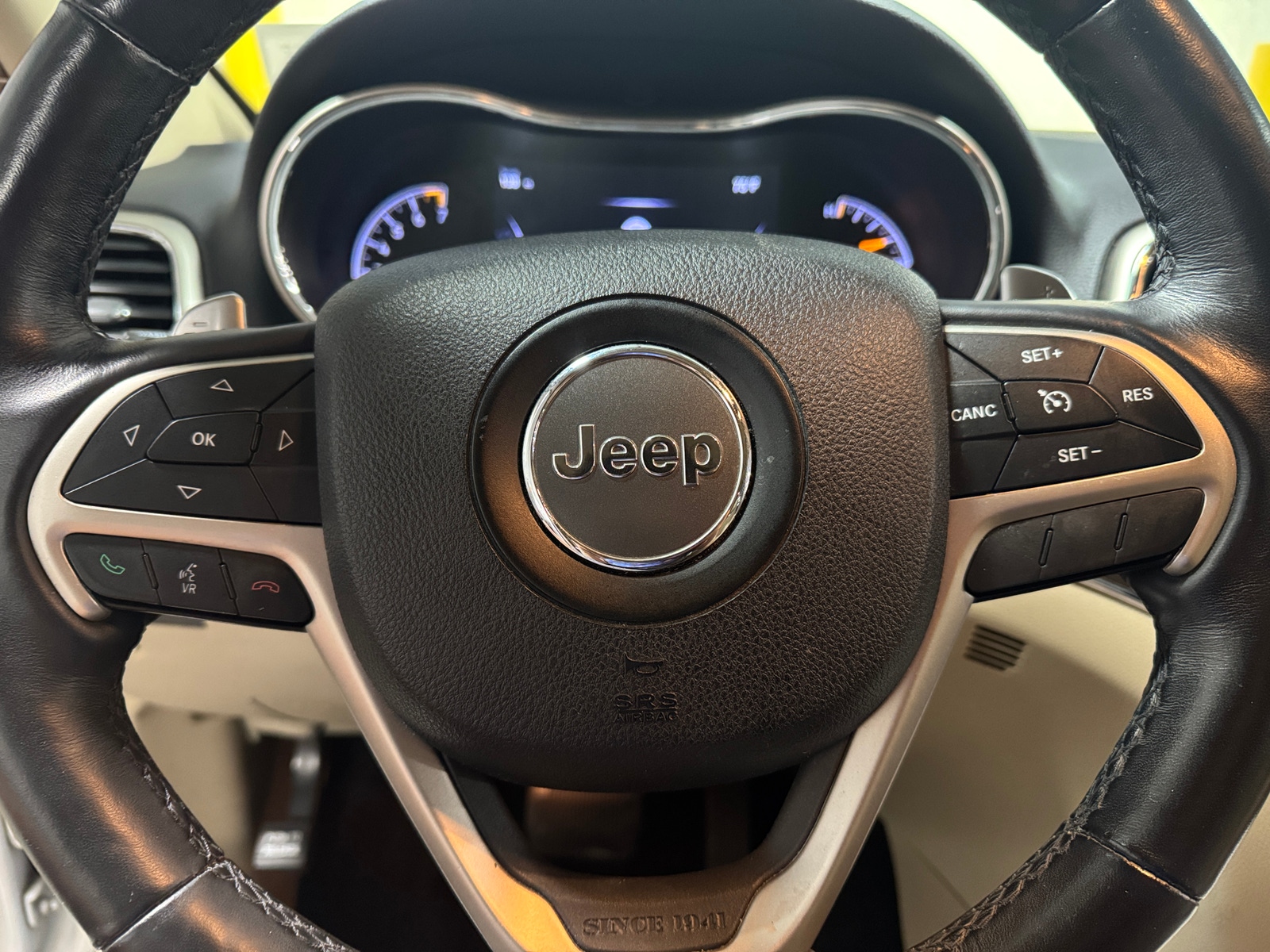 Thumbnail: 2016 Jeep Grand Cherokee - 4