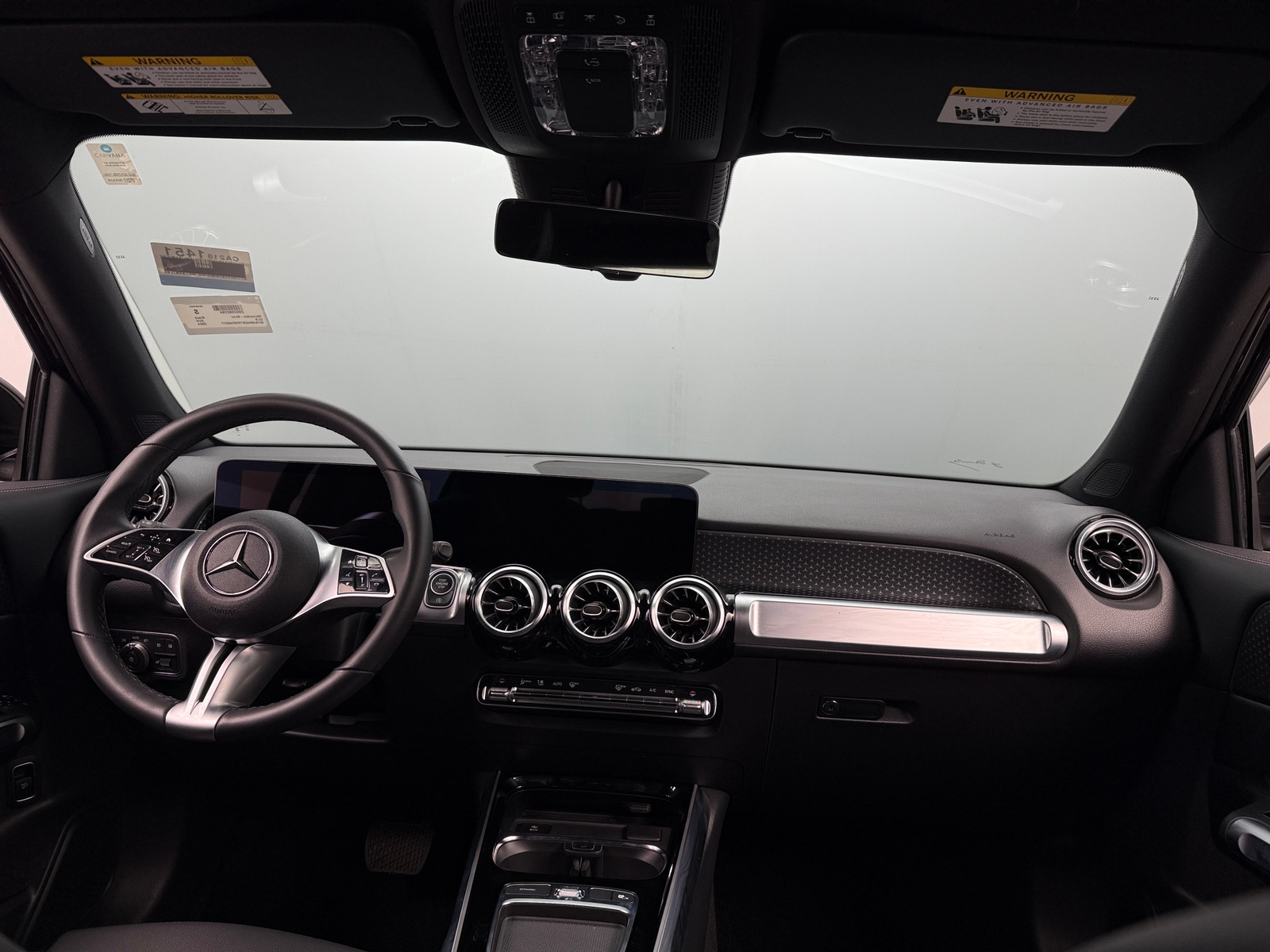 Thumbnail: 2024 Mercedes-Benz GLB - 2