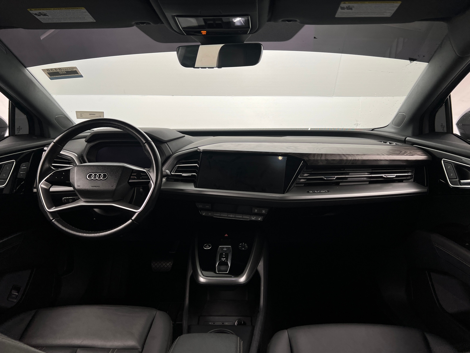 Thumbnail: 2024 Audi Q4 e-tron - 2
