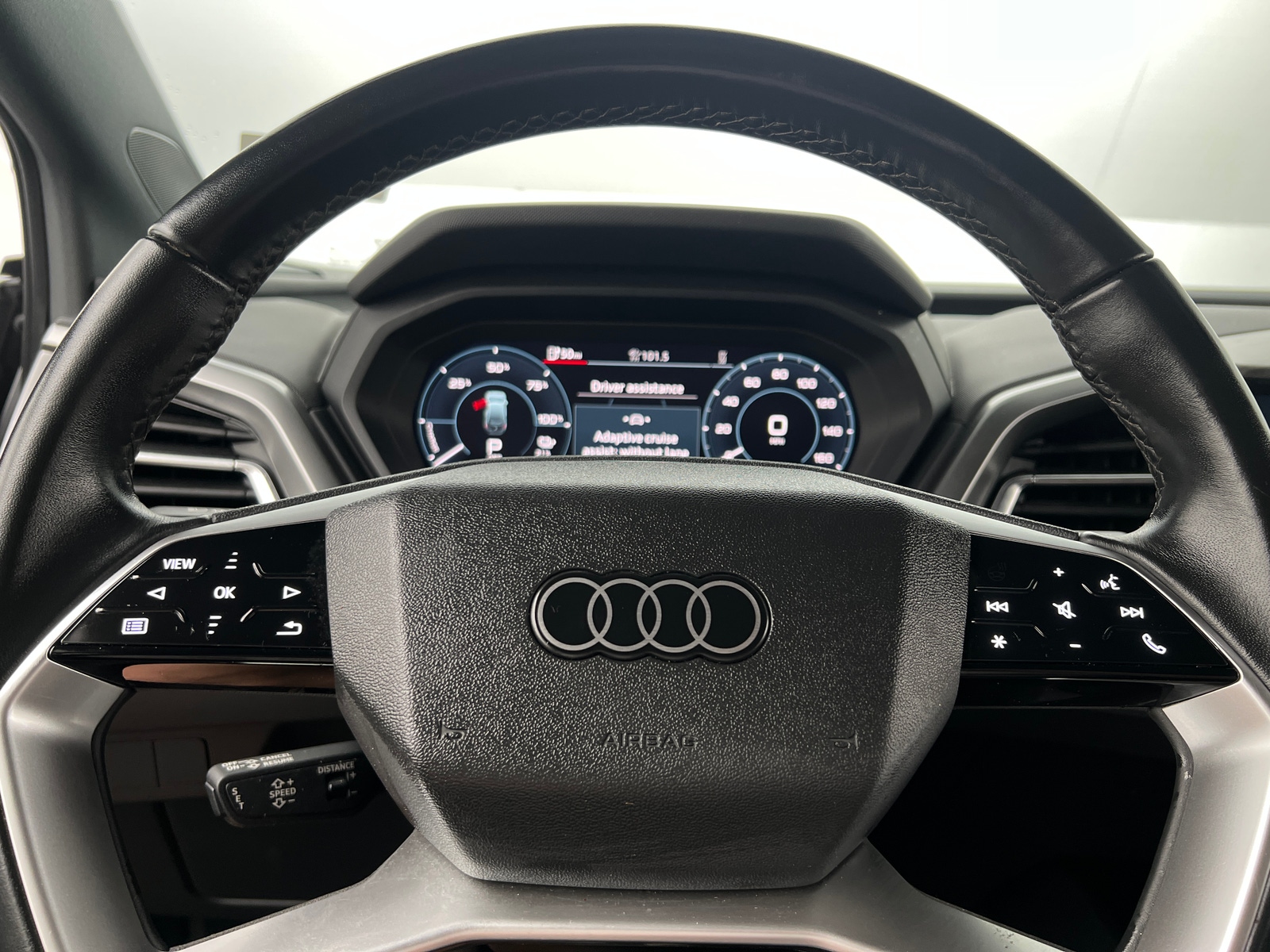 Thumbnail: 2024 Audi Q4 e-tron - 4
