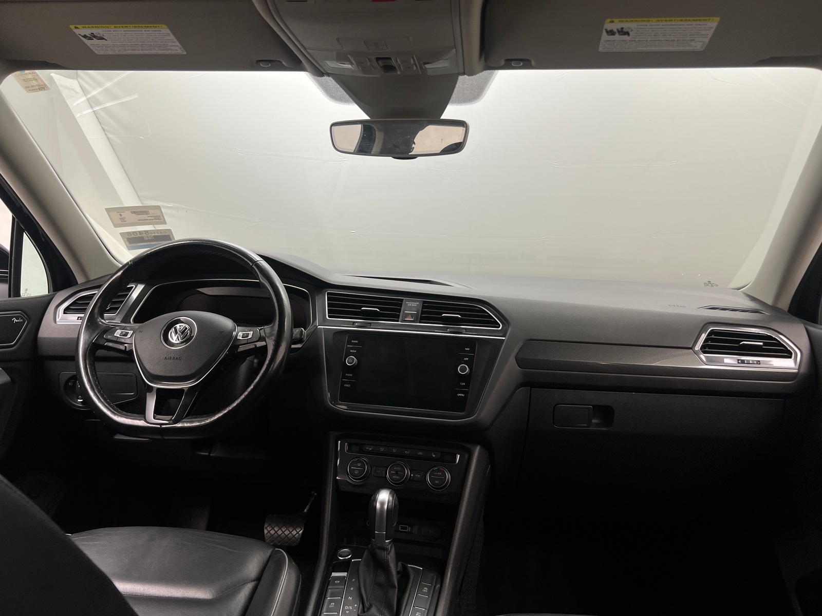 Thumbnail: 2018 Volkswagen Tiguan - 2