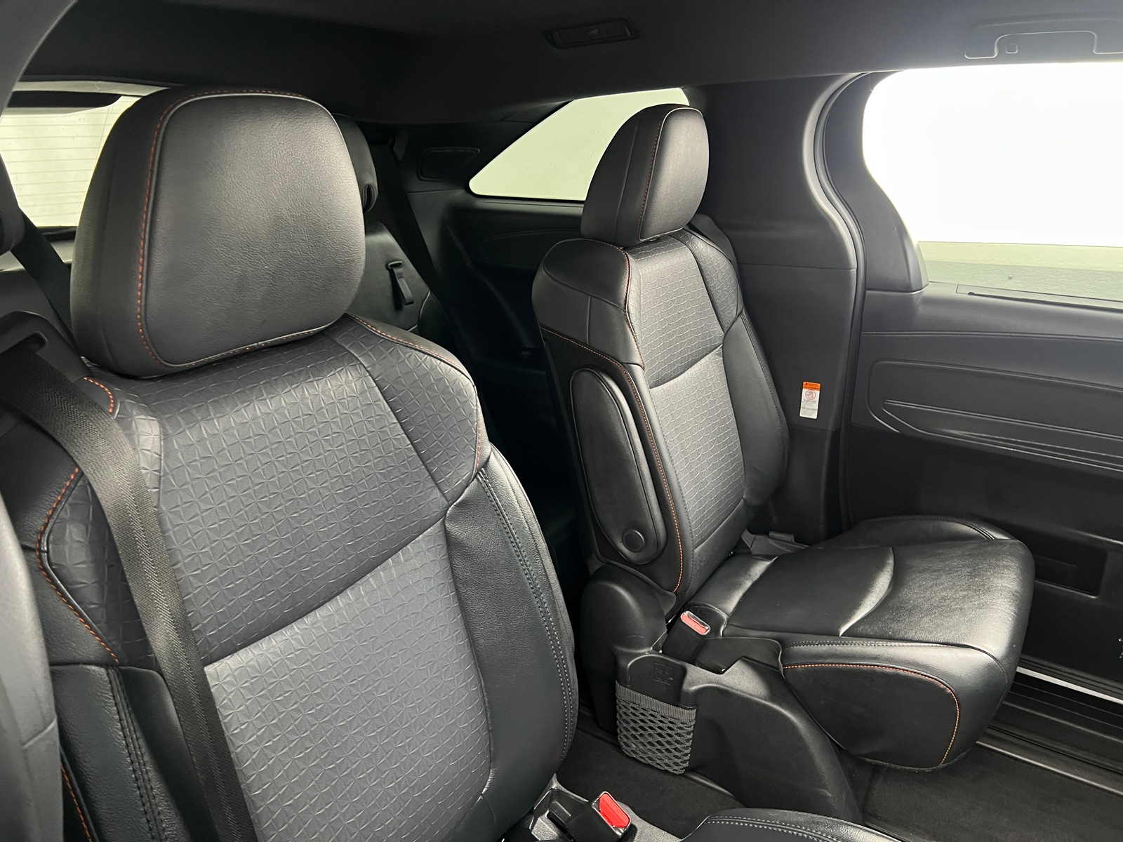 Thumbnail: 2022 Toyota Sienna - 6