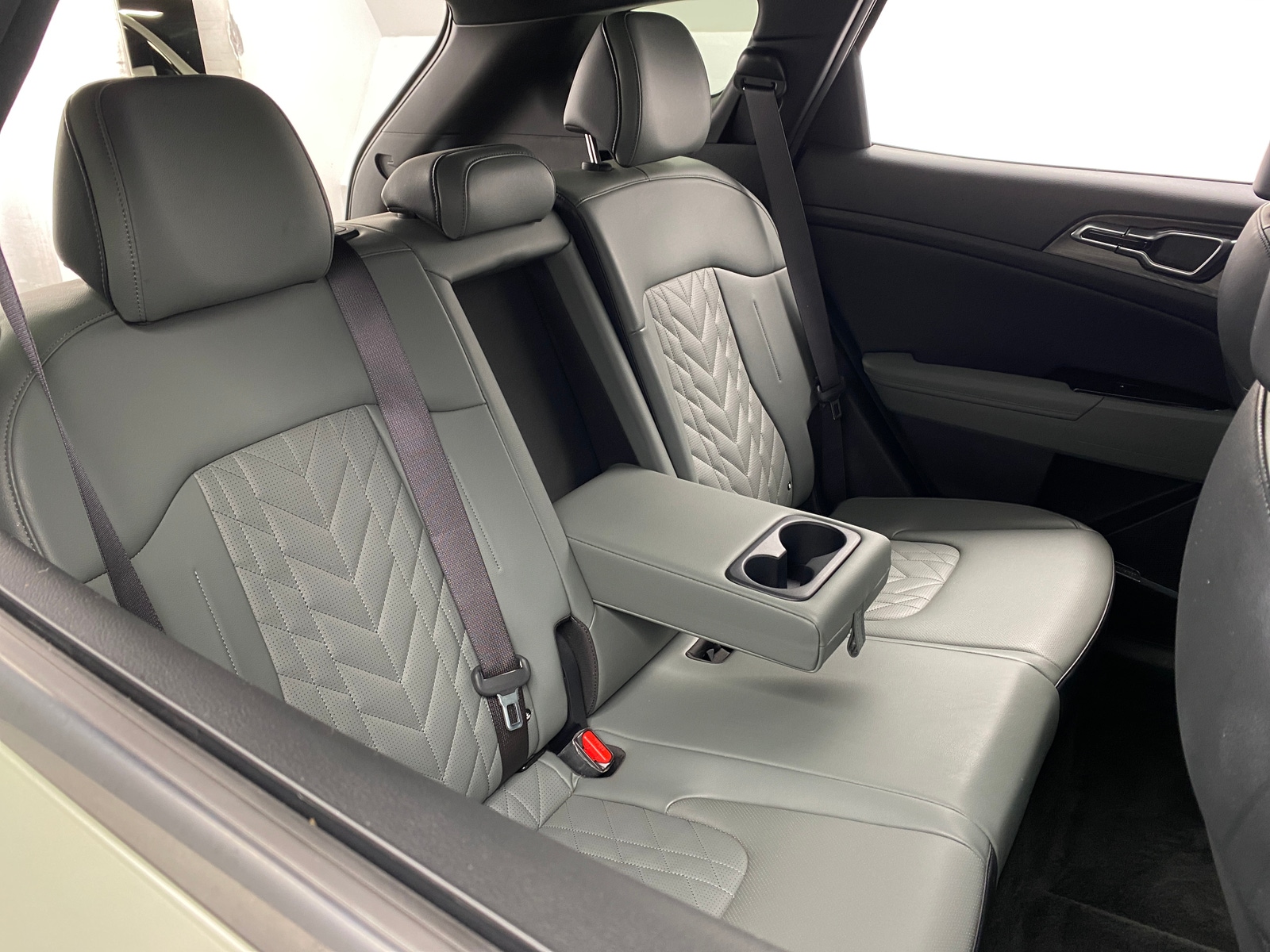 Thumbnail: 2023 Kia Sportage - 6