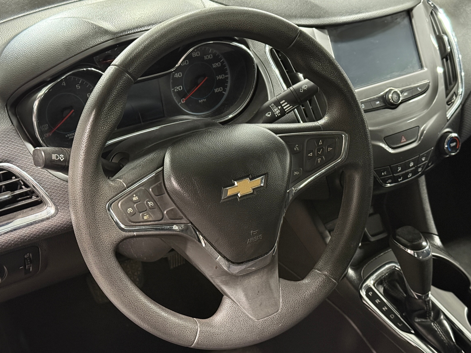 Thumbnail: 2017 Chevrolet Cruze - 5