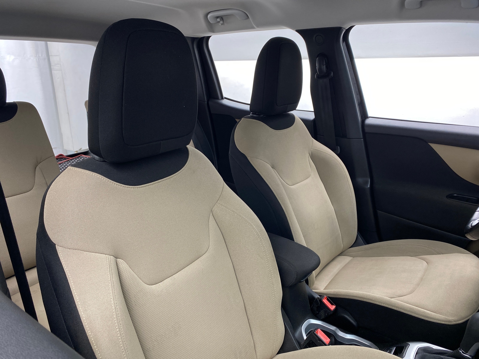 Thumbnail: 2017 Jeep Renegade - 2