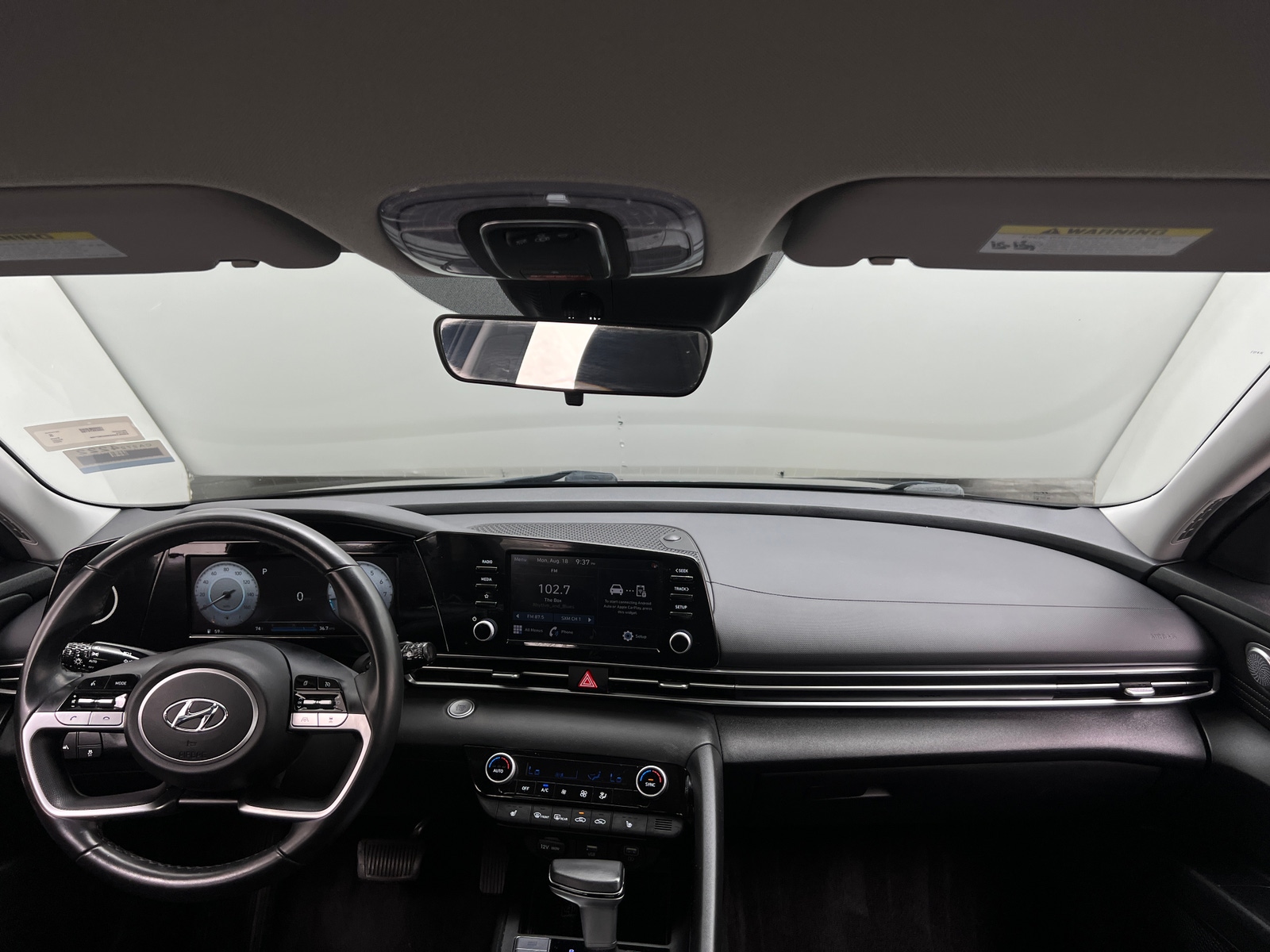 Thumbnail: 2022 Hyundai Elantra - 3
