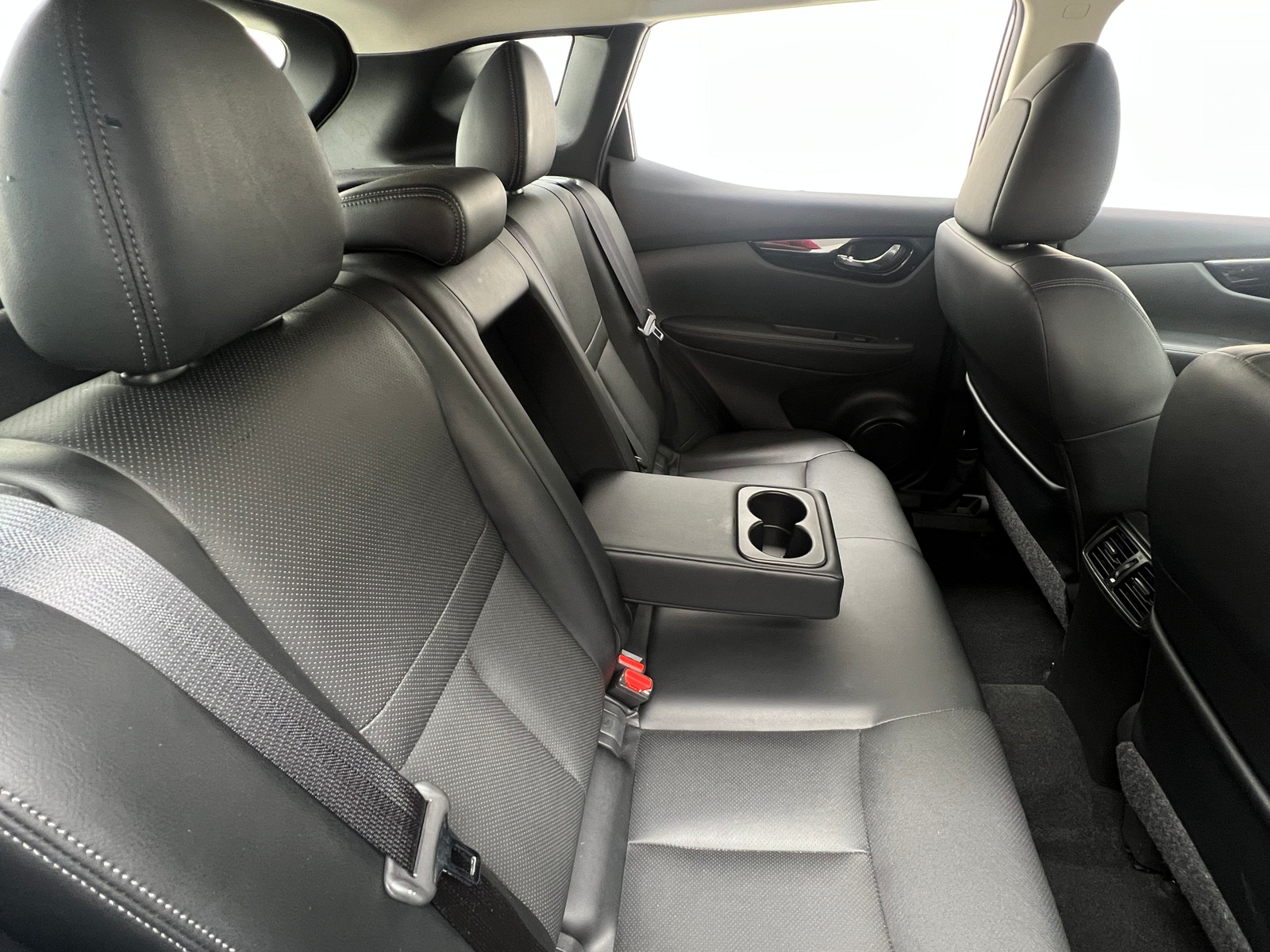 Thumbnail: 2019 Nissan Rogue Sport - 5