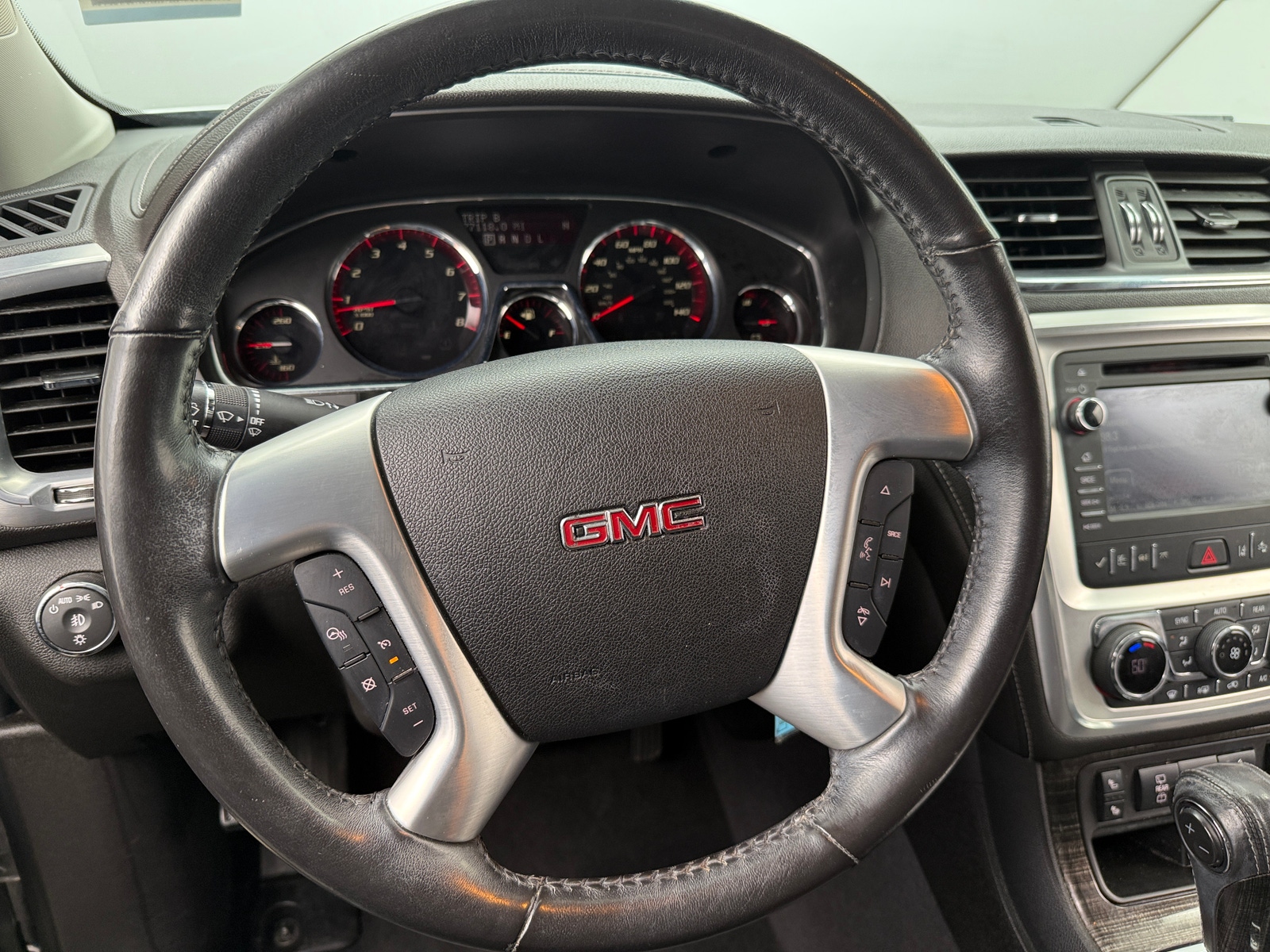 Thumbnail: 2017 GMC Acadia - 4