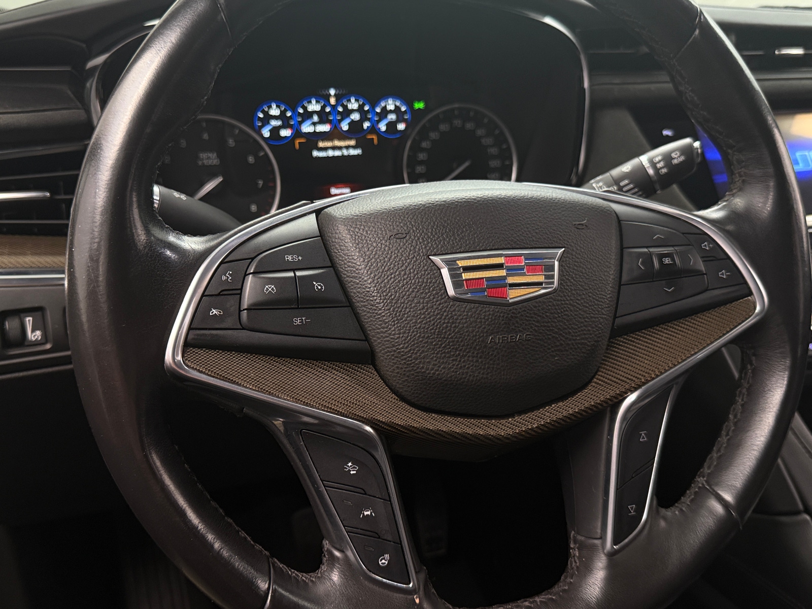 Thumbnail: 2017 Cadillac XT5 - 4