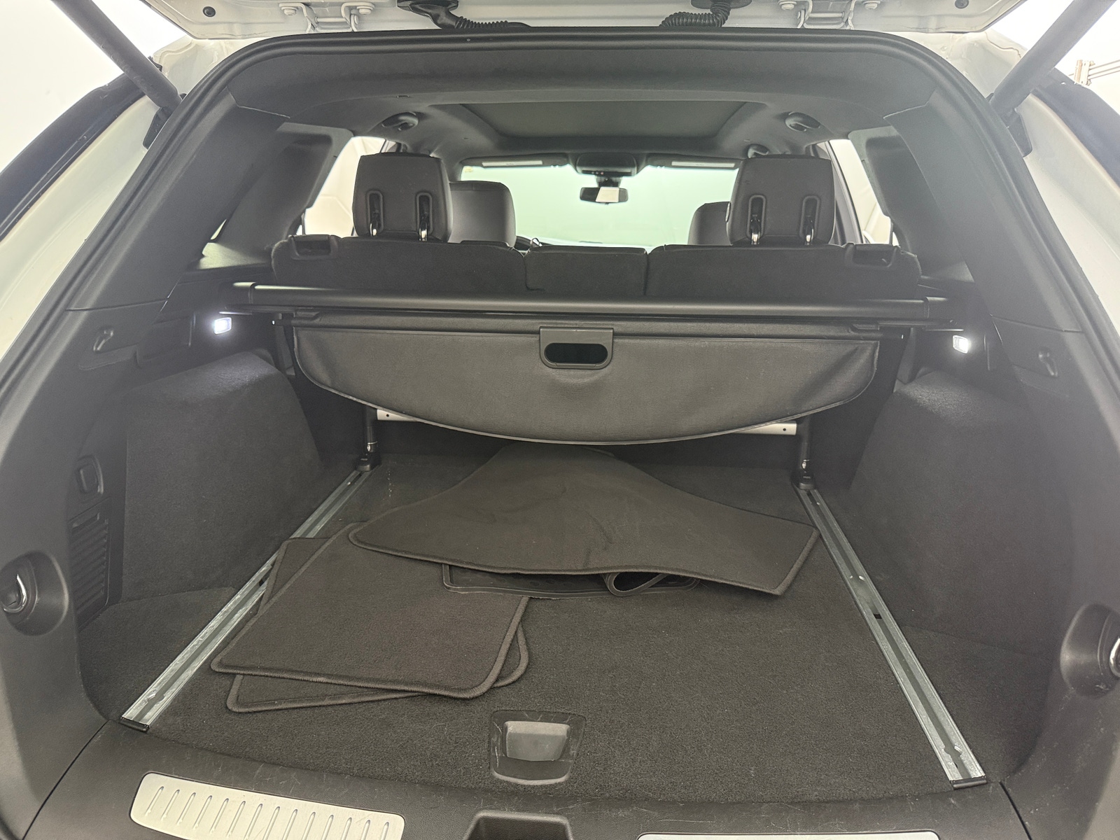 Thumbnail: 2017 Cadillac XT5 - 6