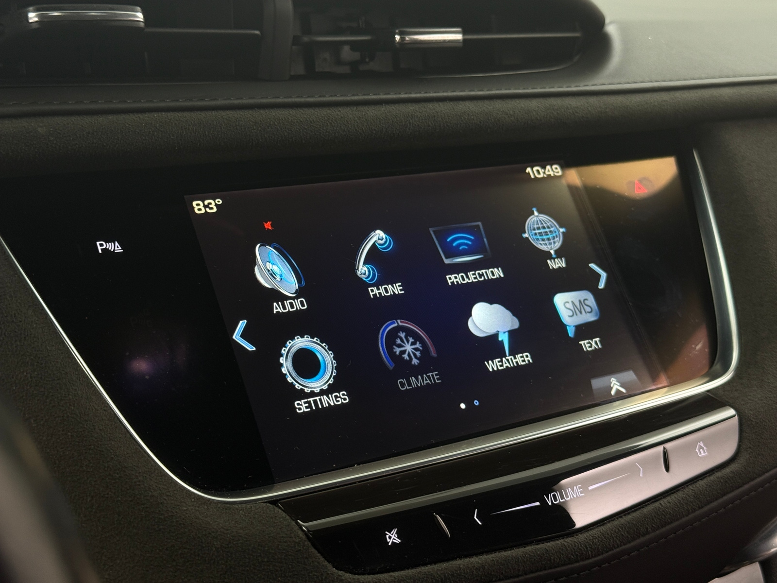 Thumbnail: 2017 Cadillac XT5 - 3