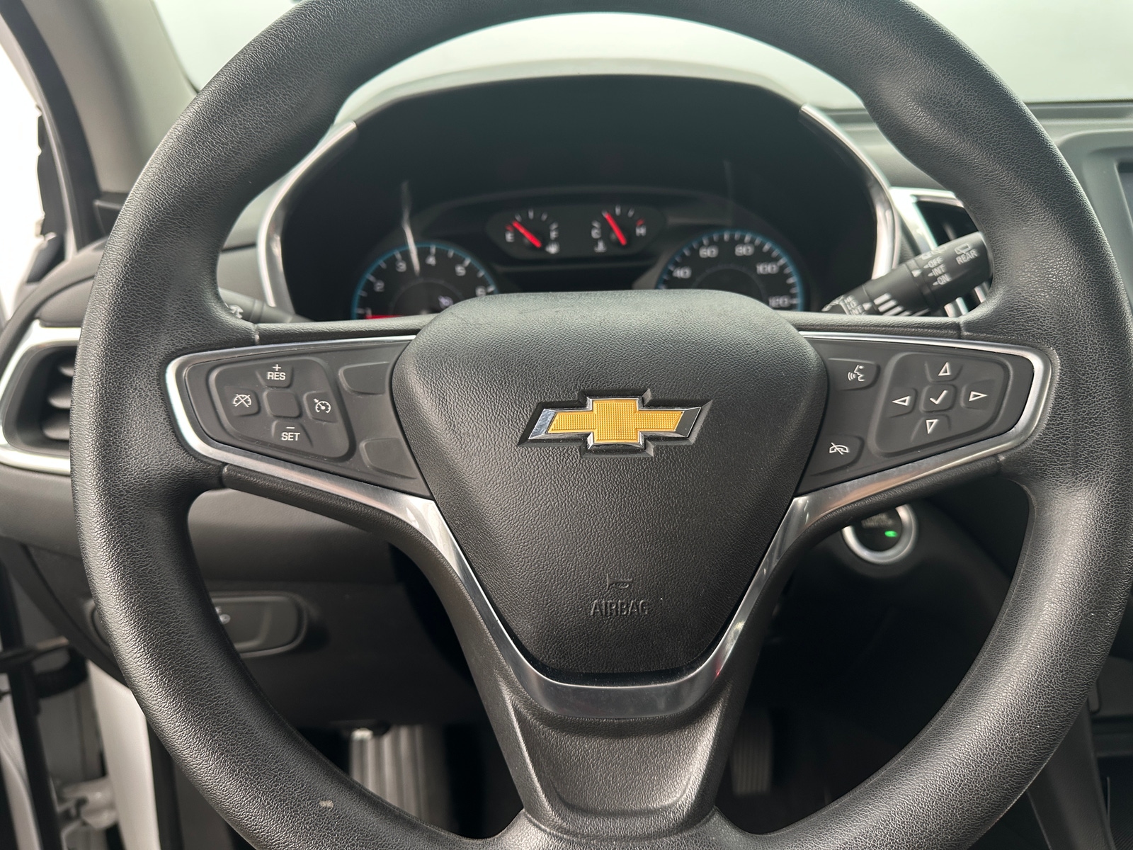 Thumbnail: 2018 Chevrolet Equinox - 5