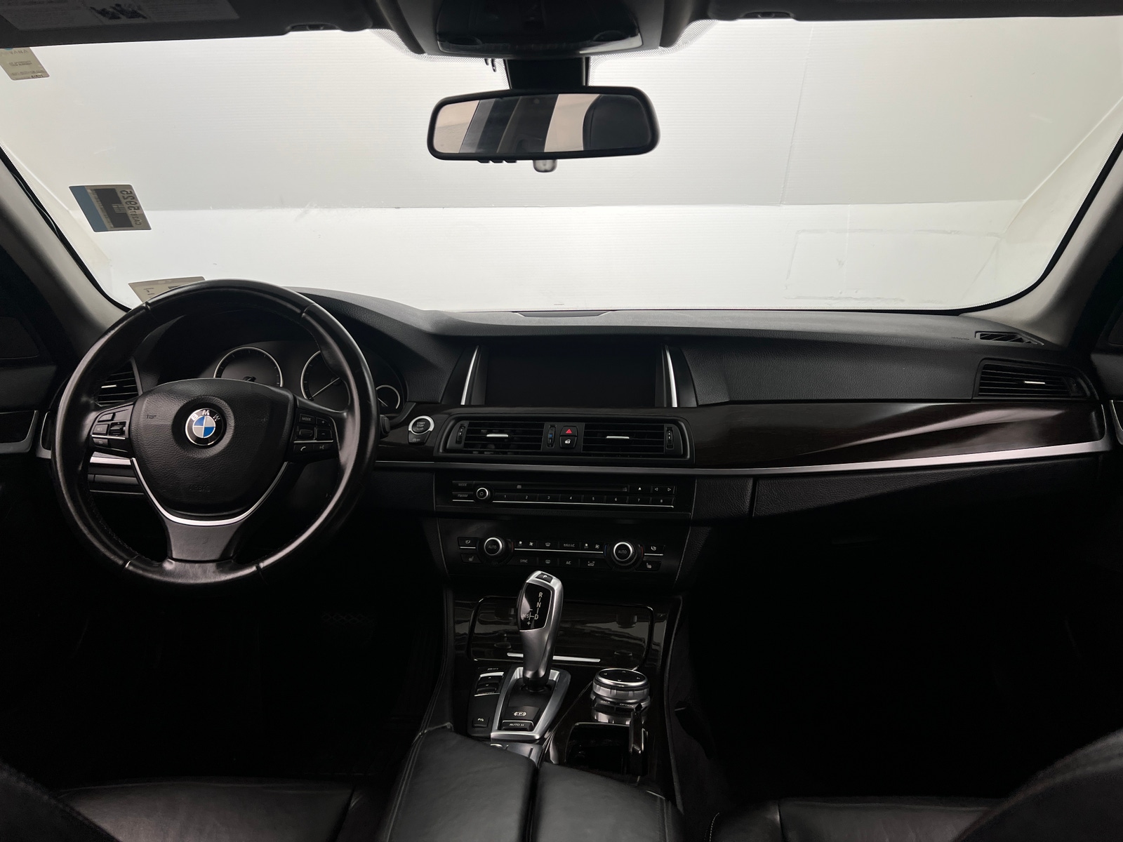 Thumbnail: 2015 BMW 5 Series - 2