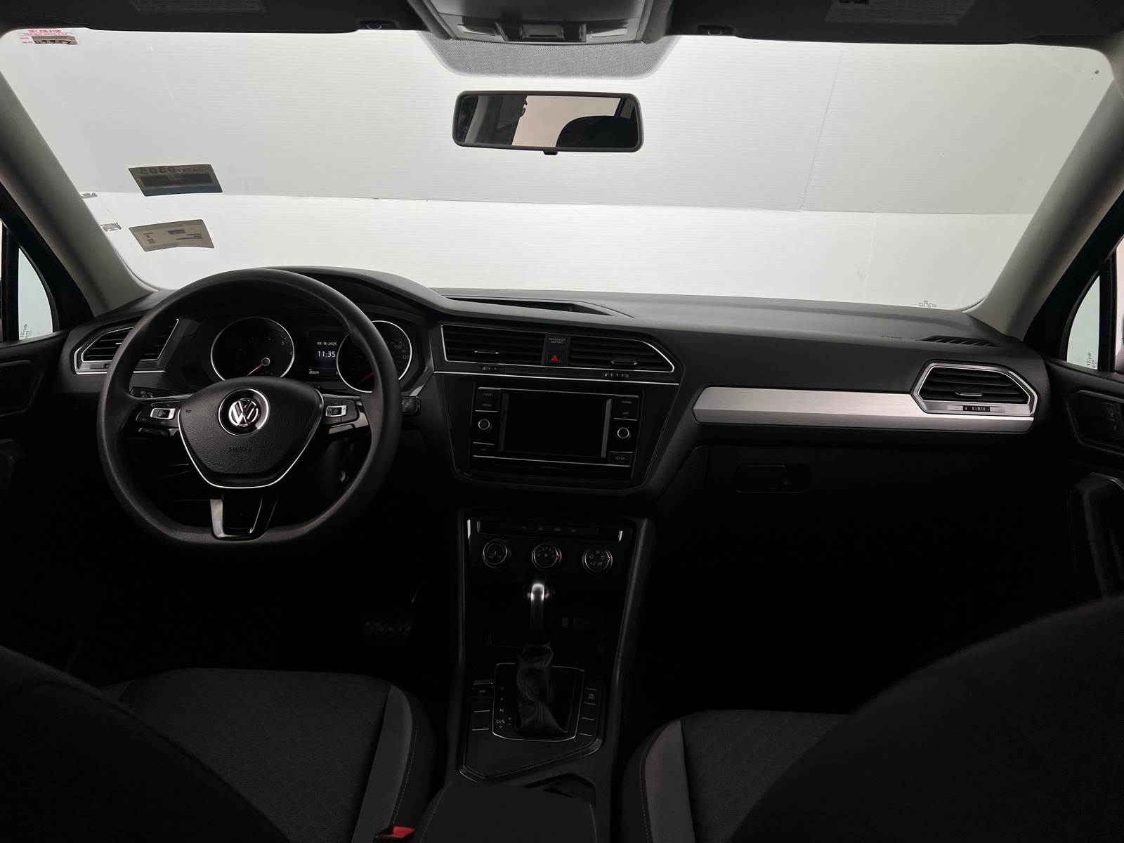 Thumbnail: 2019 Volkswagen Tiguan - 3