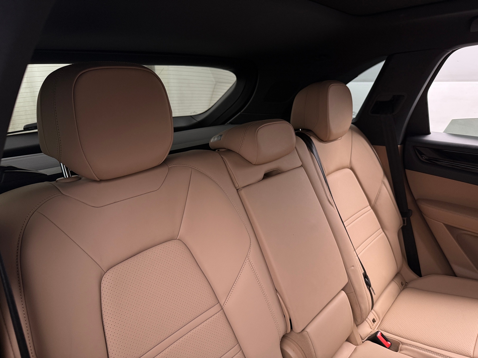 Thumbnail: 2021 Porsche Cayenne - 5