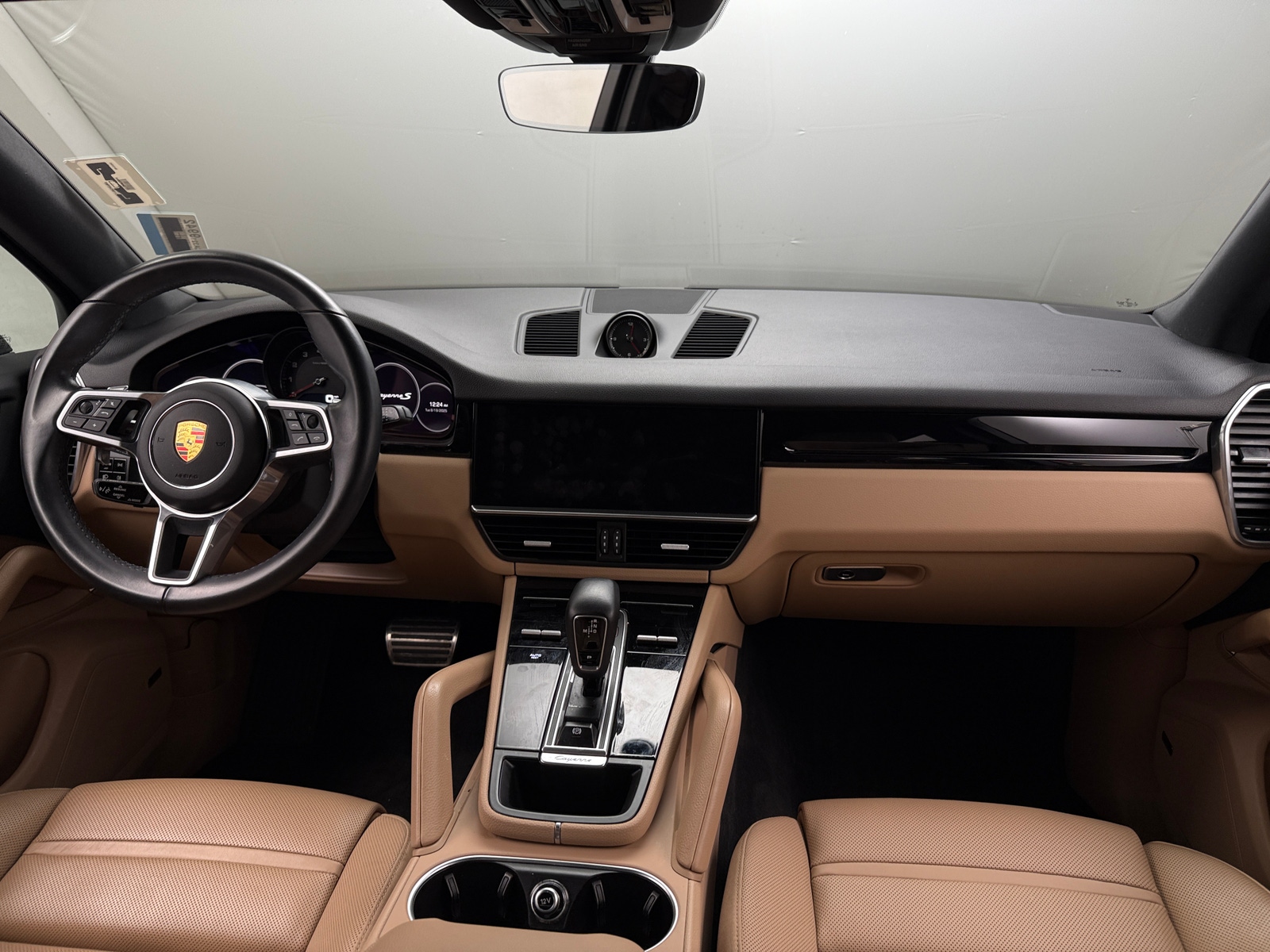 Thumbnail: 2021 Porsche Cayenne - 2