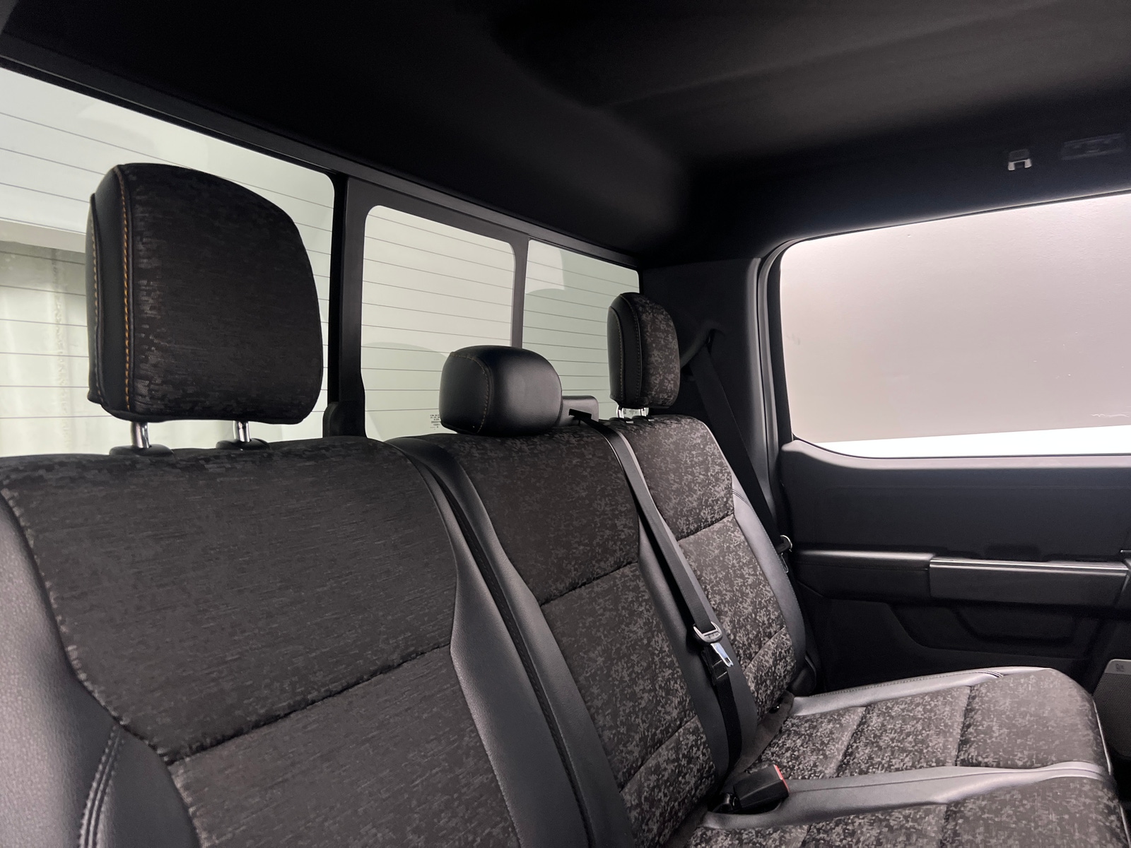 Thumbnail: 2022 Ford Econoline - 6