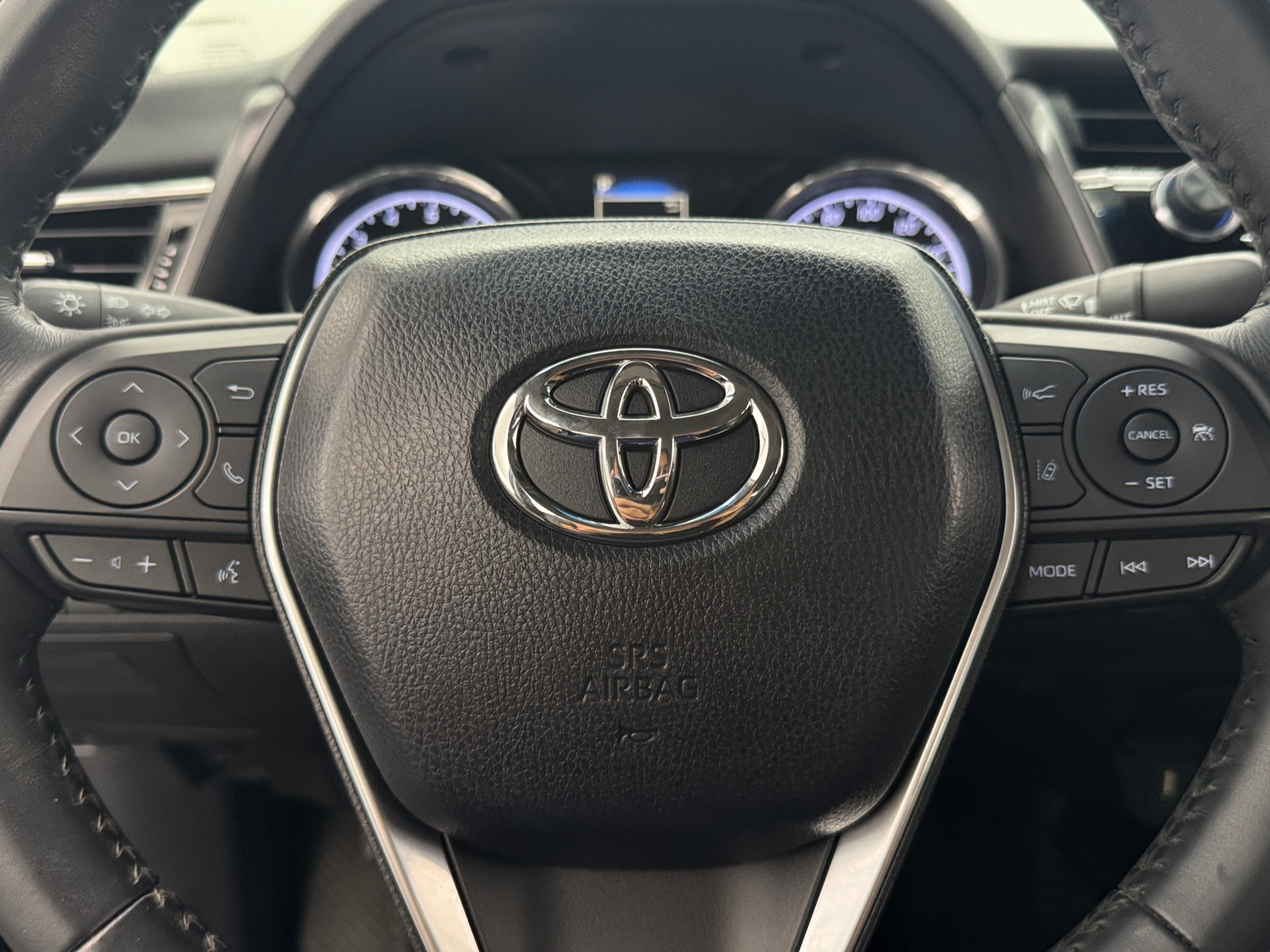 Thumbnail: 2018 Toyota Camry - 4