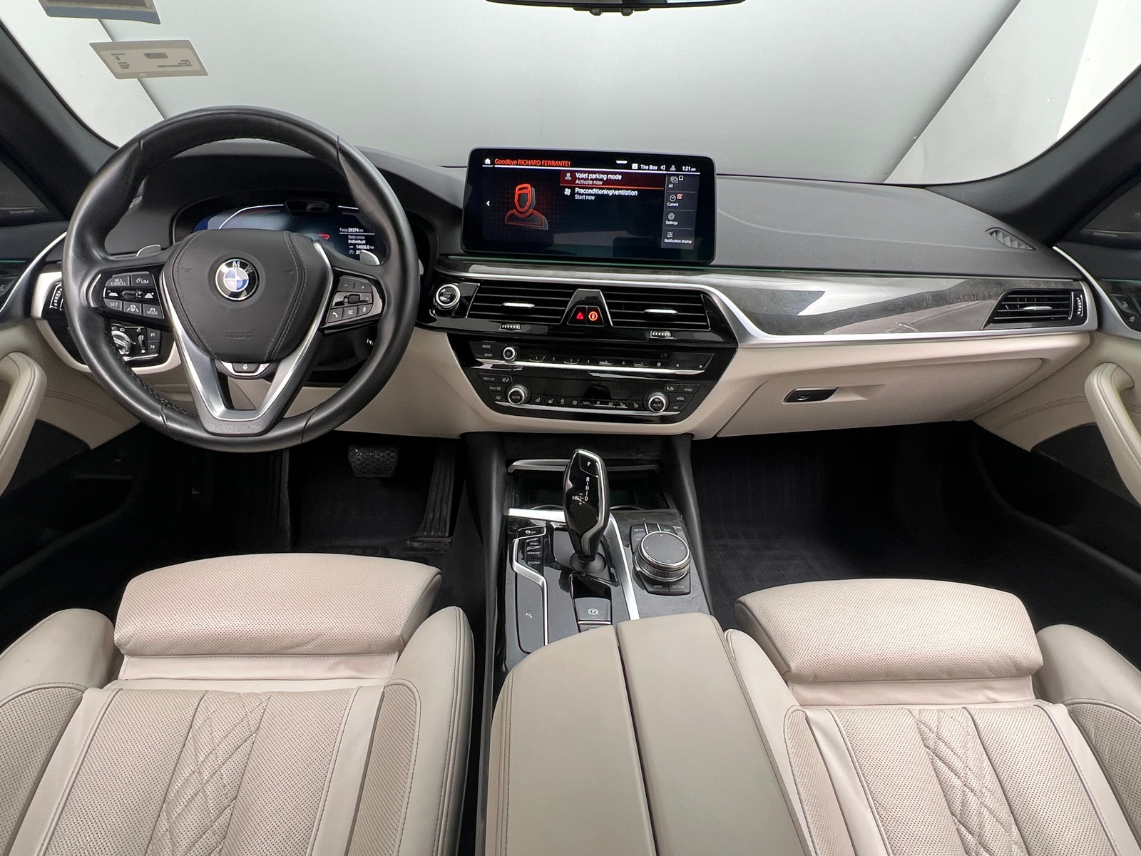 Thumbnail: 2023 BMW 5 Series - 2