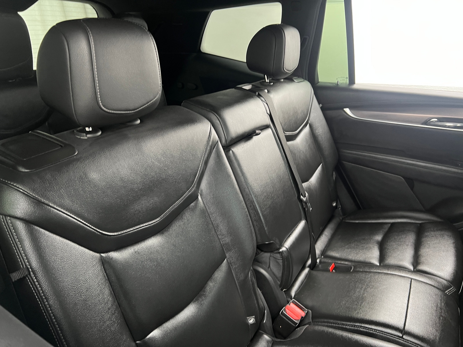 Thumbnail: 2023 Cadillac XT6 - 5