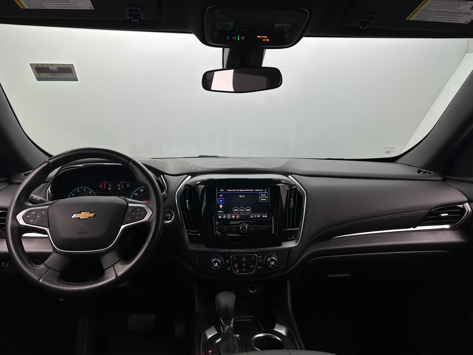 Thumbnail: 2022 Chevrolet Traverse - 3