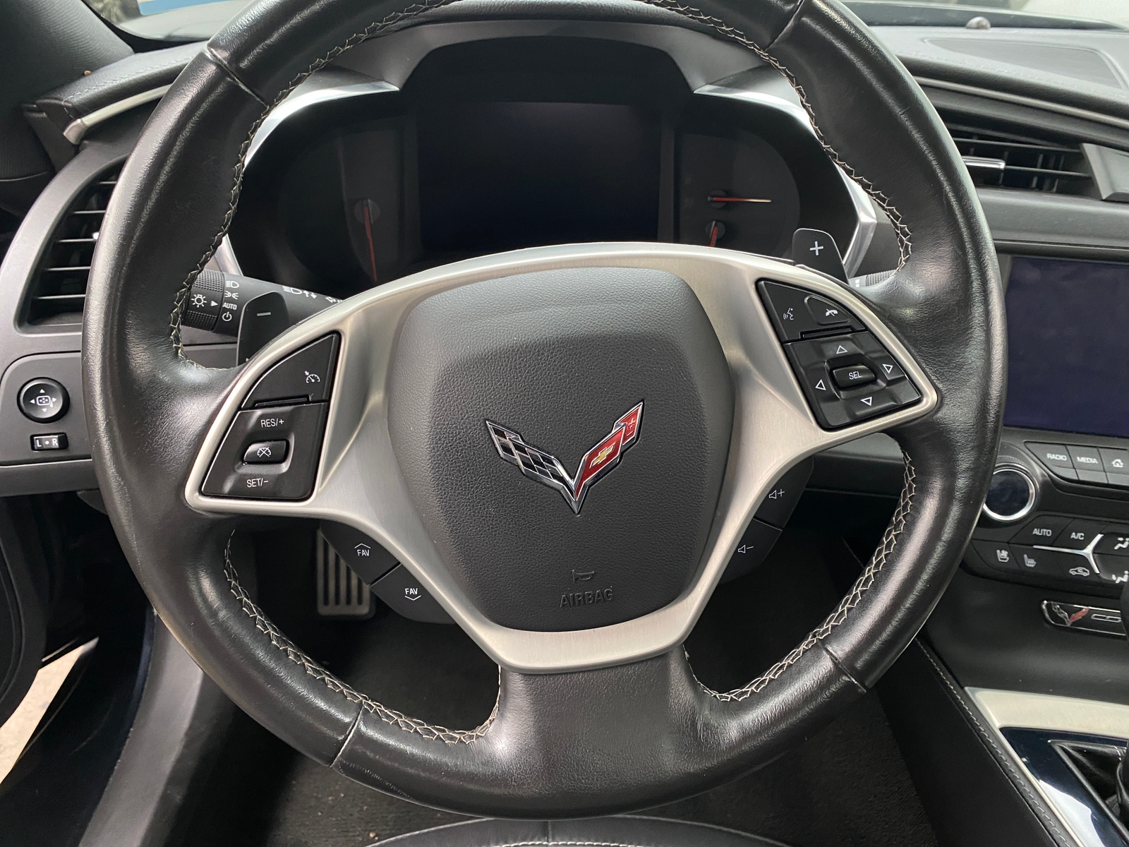 Thumbnail: 2014 Chevrolet Corvette - 4