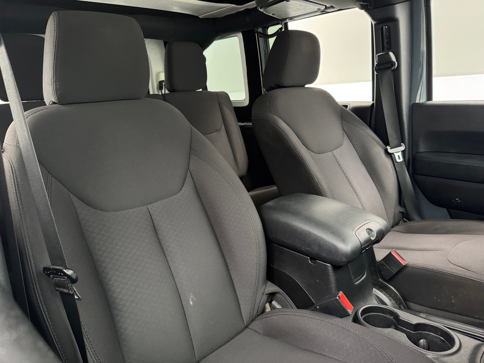 Thumbnail: 2015 Jeep Wrangler - 2