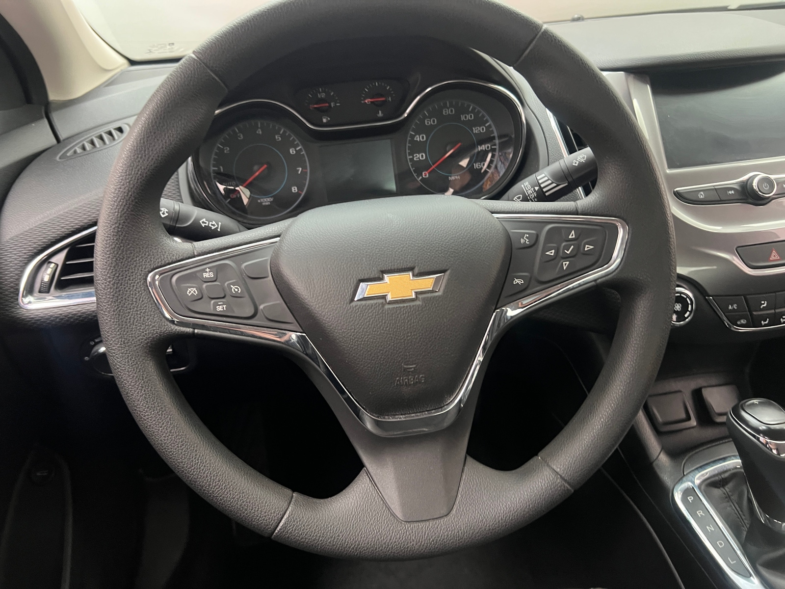 Thumbnail: 2017 Chevrolet Cruze - 5