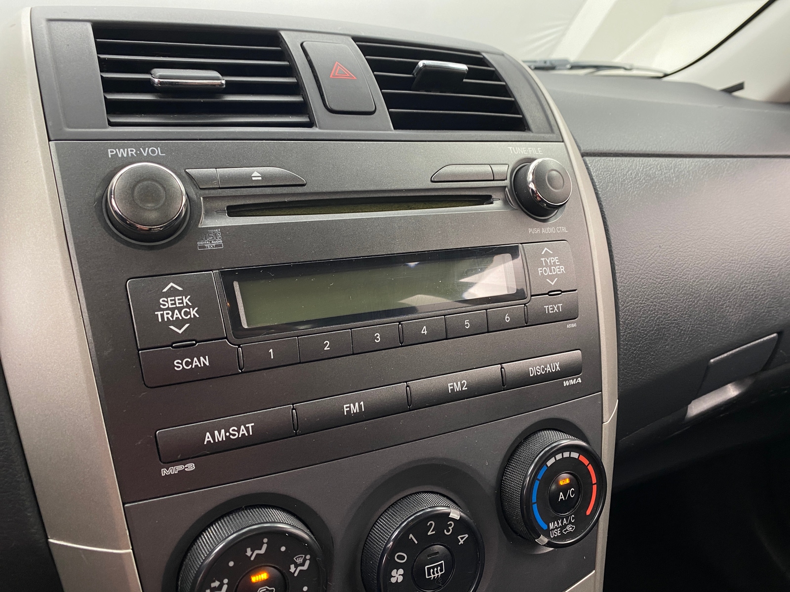 Thumbnail: 2010 Toyota Corolla - 4