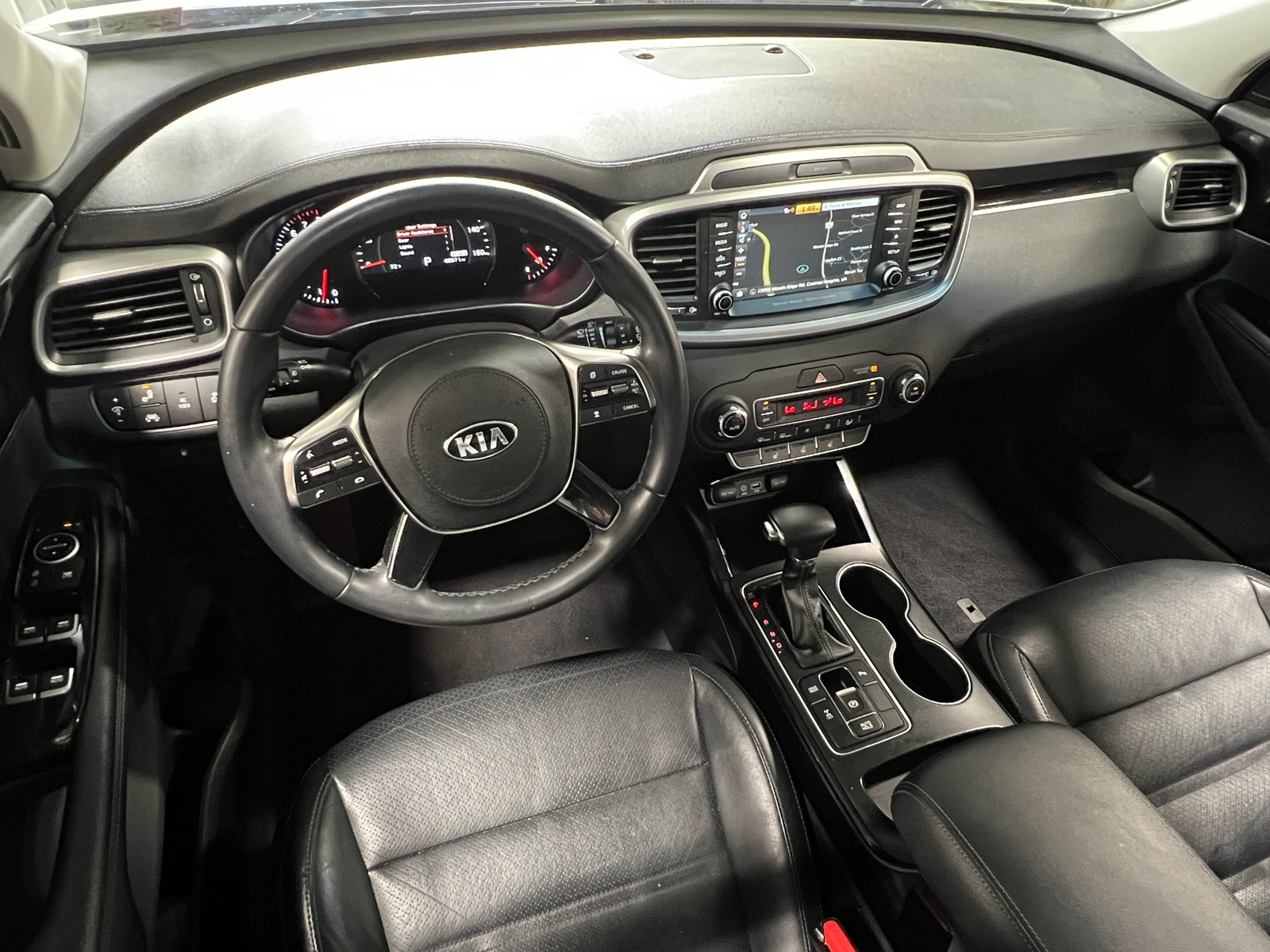 Thumbnail: 2019 Kia Sorento - 2