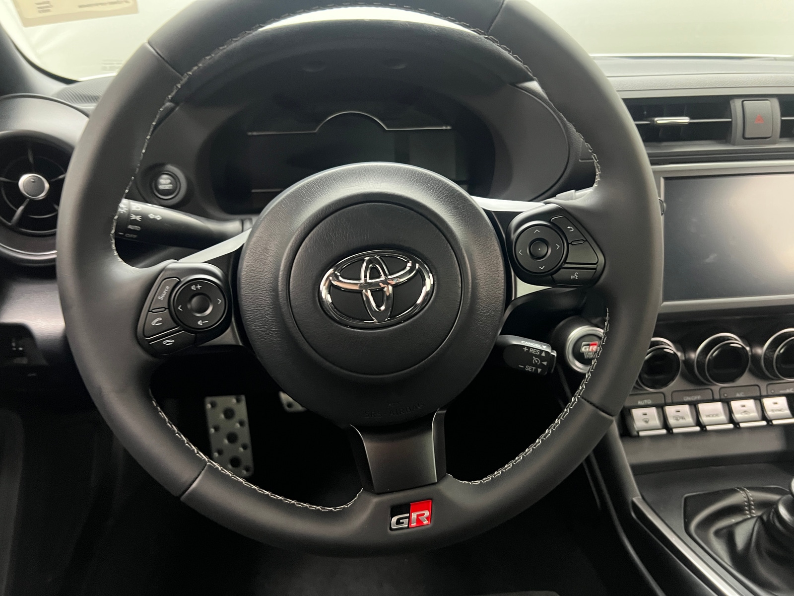 Thumbnail: 2023 Toyota GR86 - 3