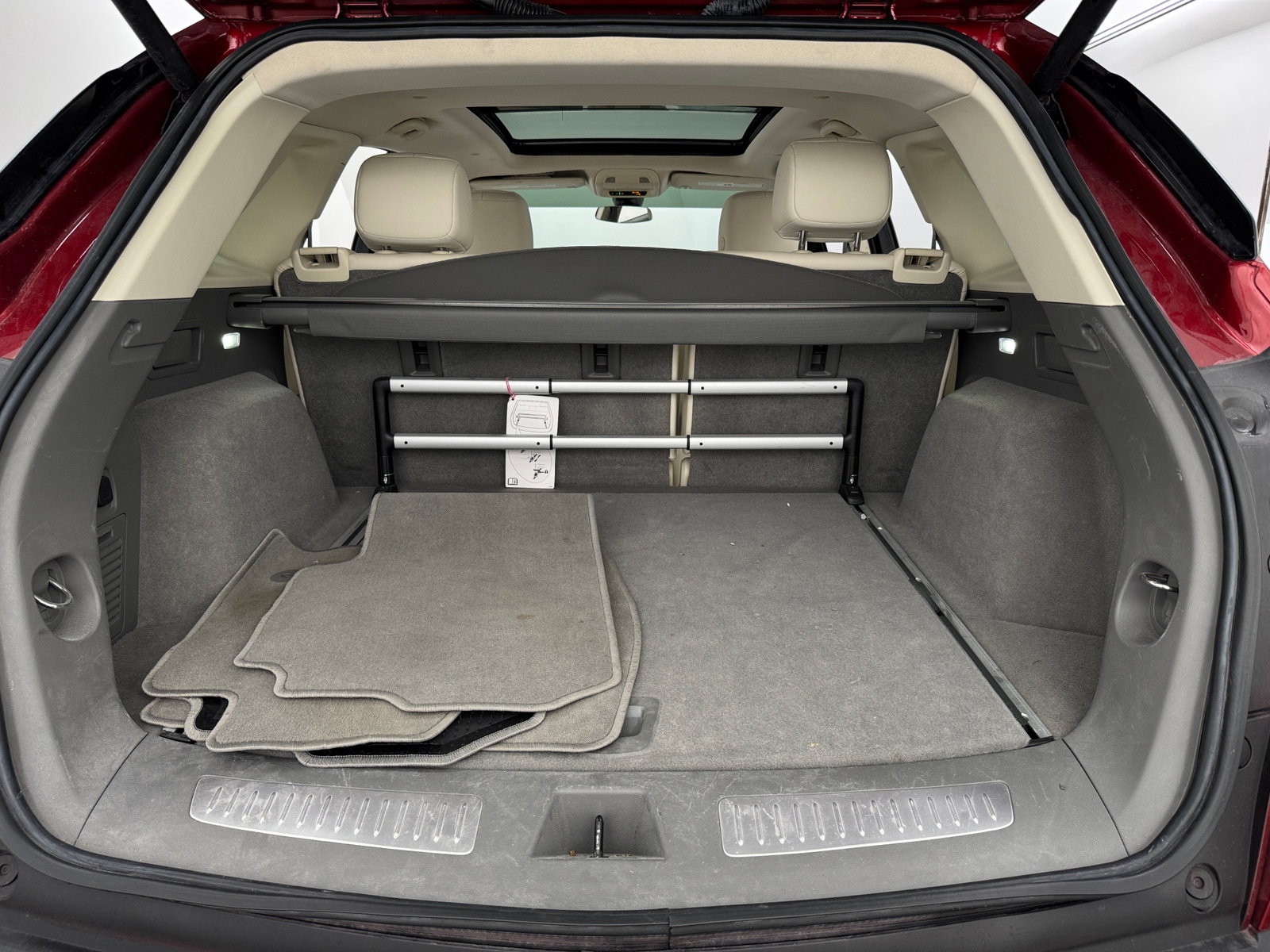 Thumbnail: 2023 Cadillac XT5 - 6