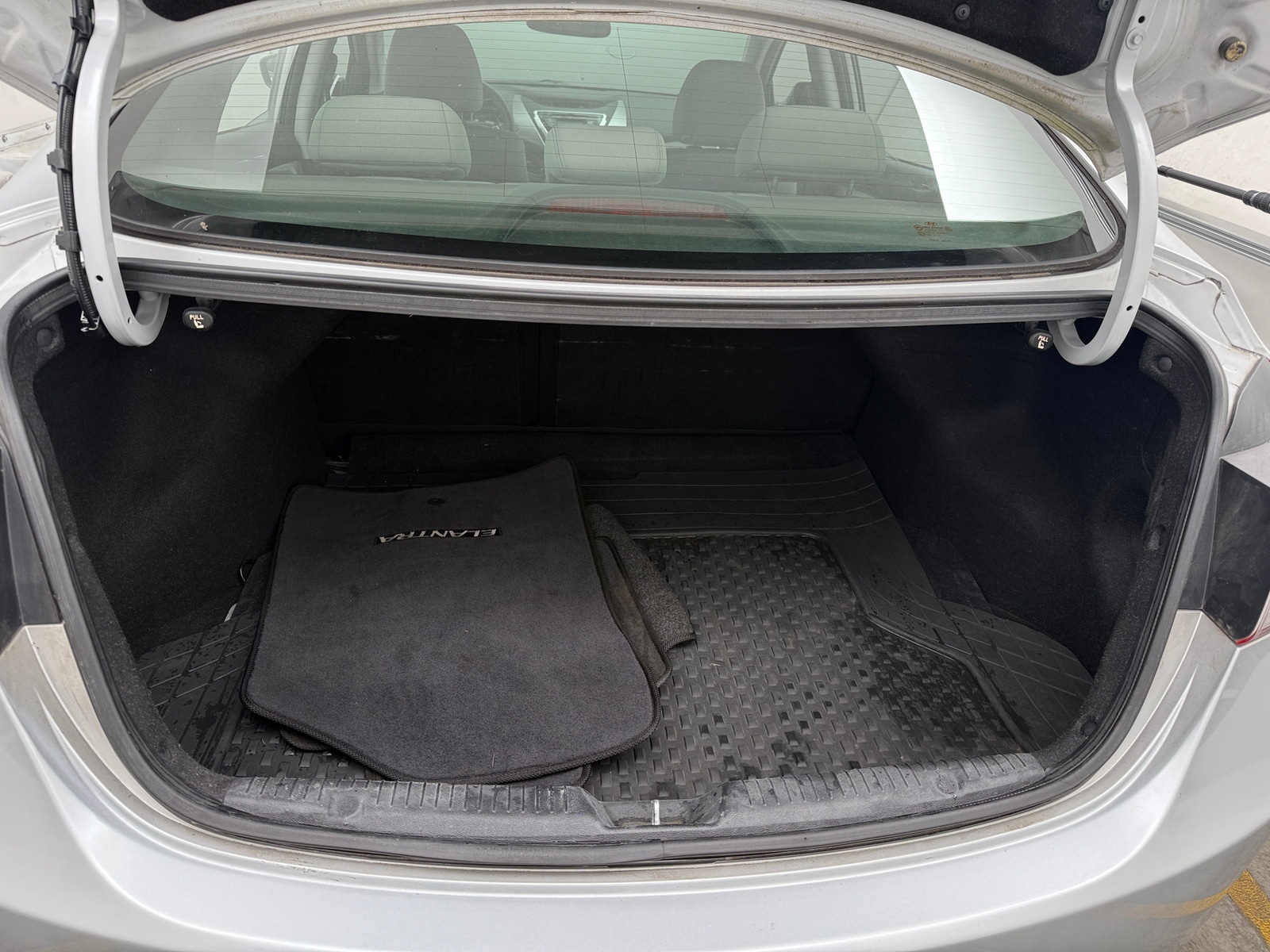 Thumbnail: 2011 Hyundai Elantra - 7