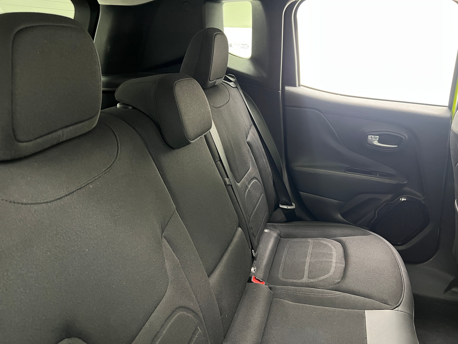 Thumbnail: 2017 Jeep Renegade - 6