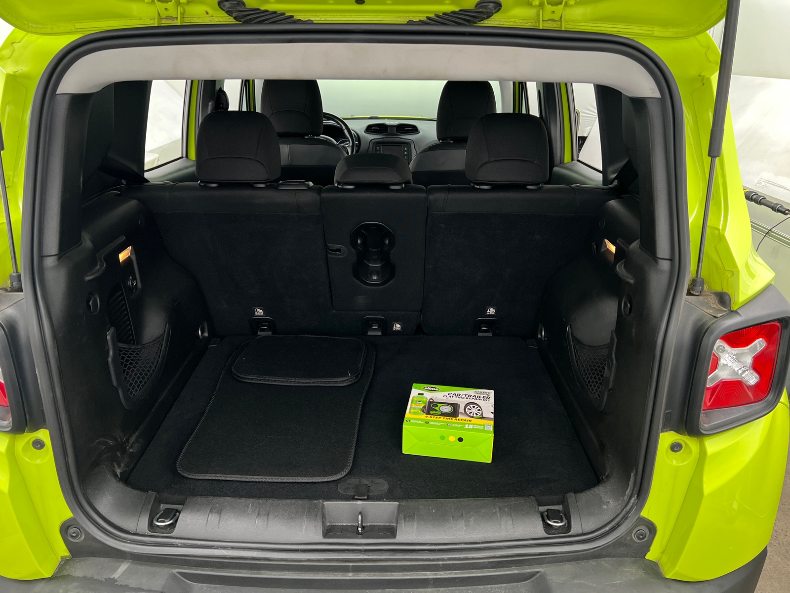 Thumbnail: 2017 Jeep Renegade - 7