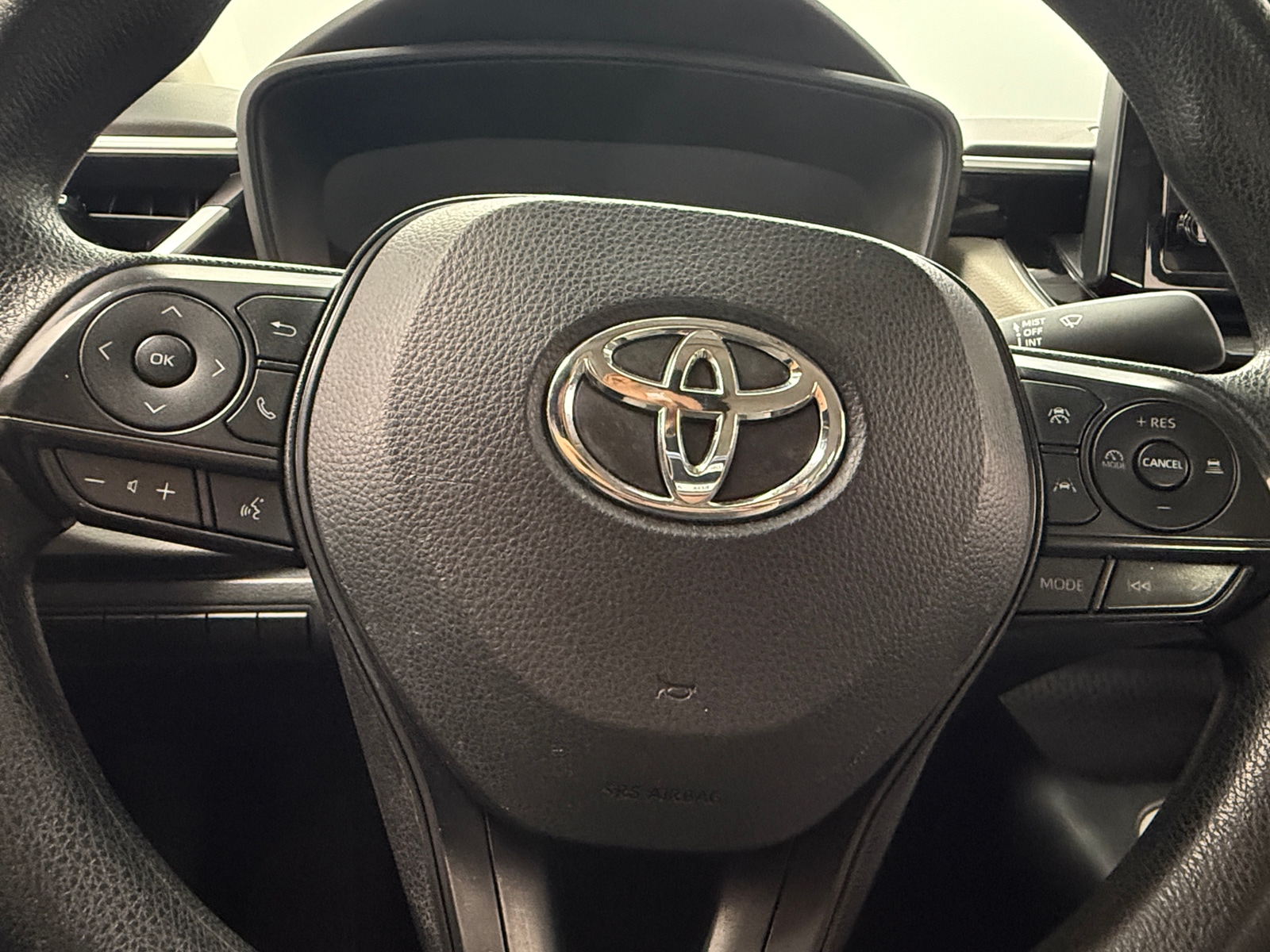 Thumbnail: 2023 Toyota Corolla - 5