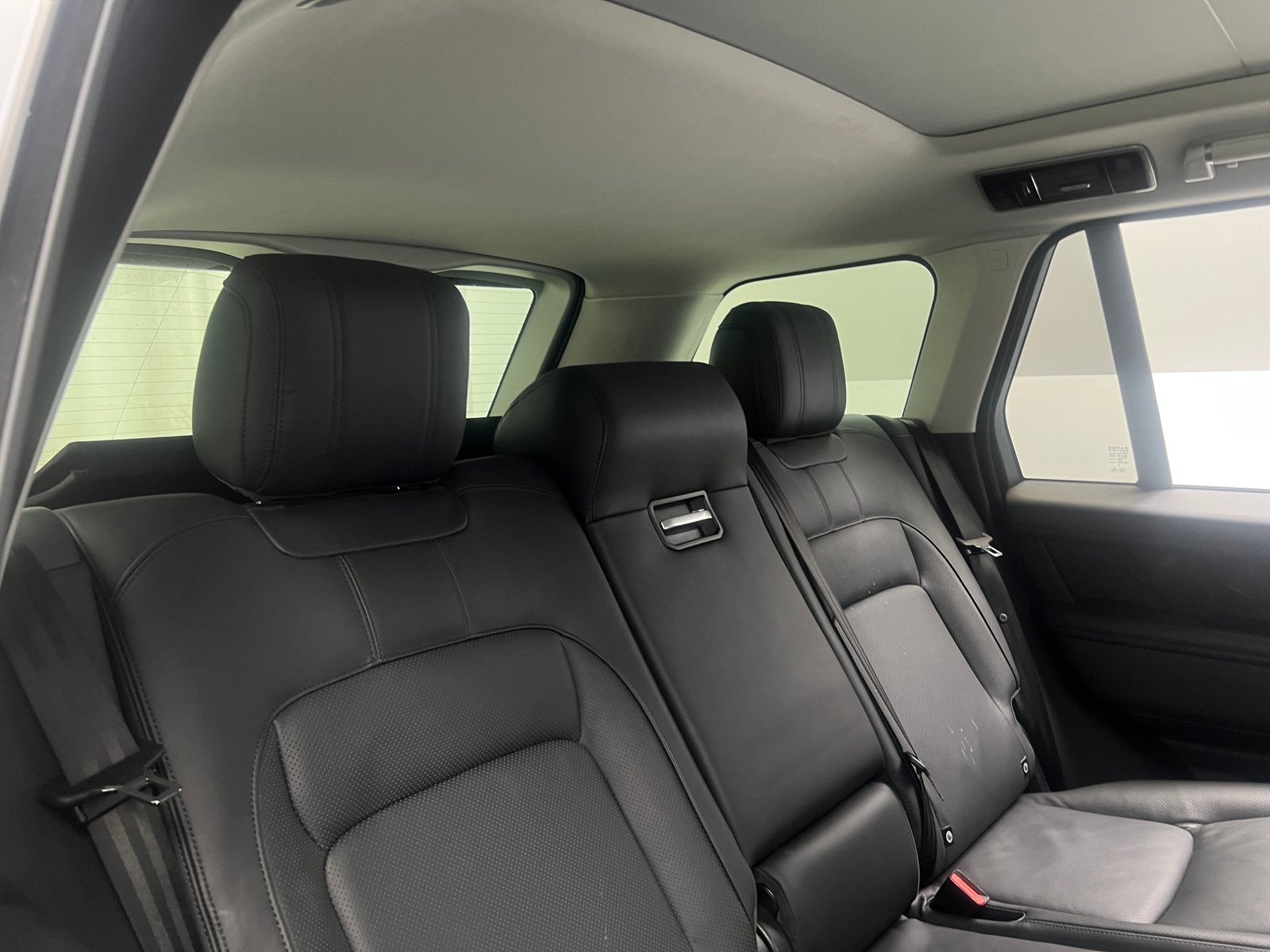 Thumbnail: 2021 Land Rover Range Rover - 5