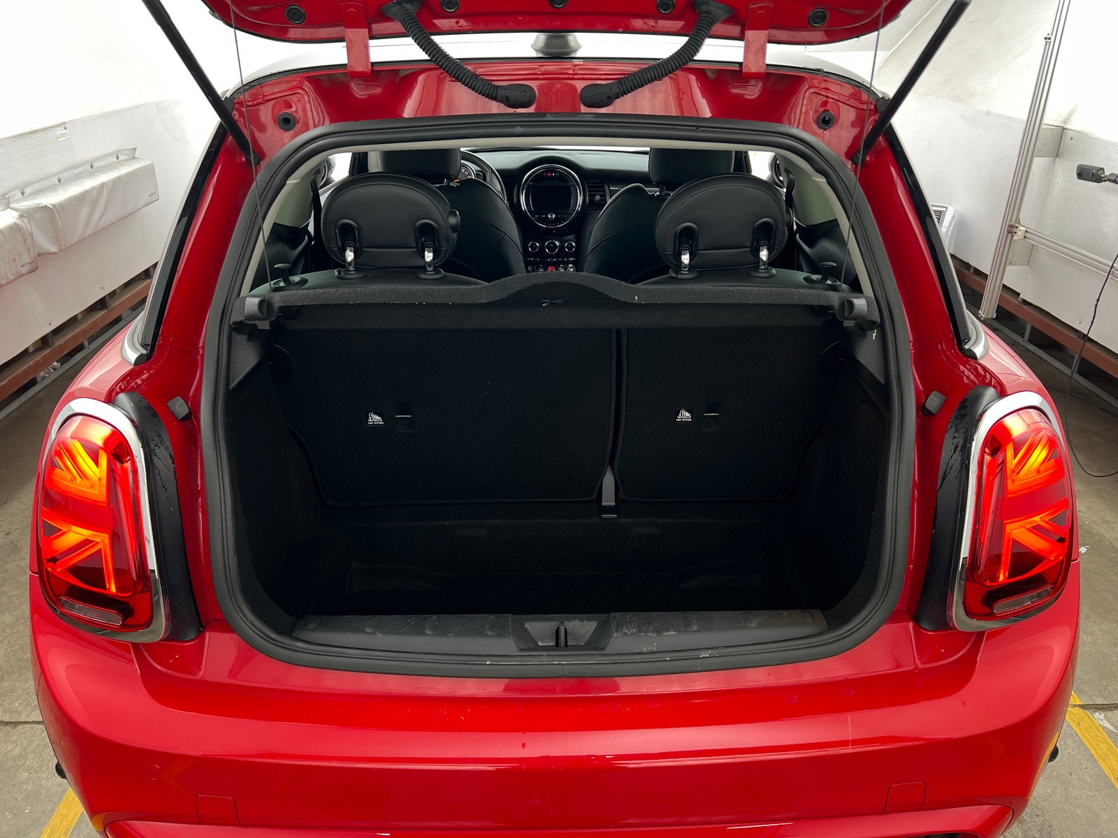 Thumbnail: 2020 MINI Cooper Hardtop - 4