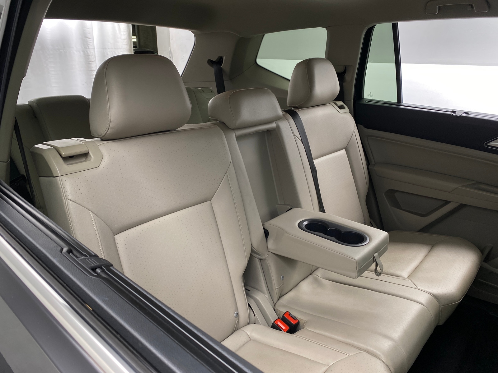 Thumbnail: 2018 Volkswagen Atlas - 5