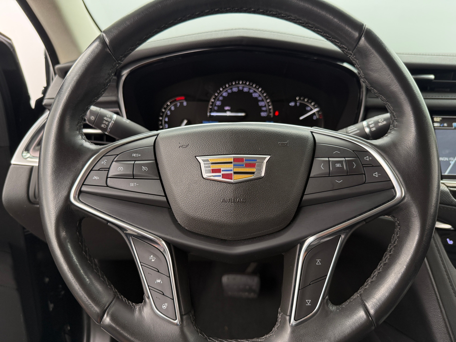 Thumbnail: 2019 Cadillac XT5 - 4