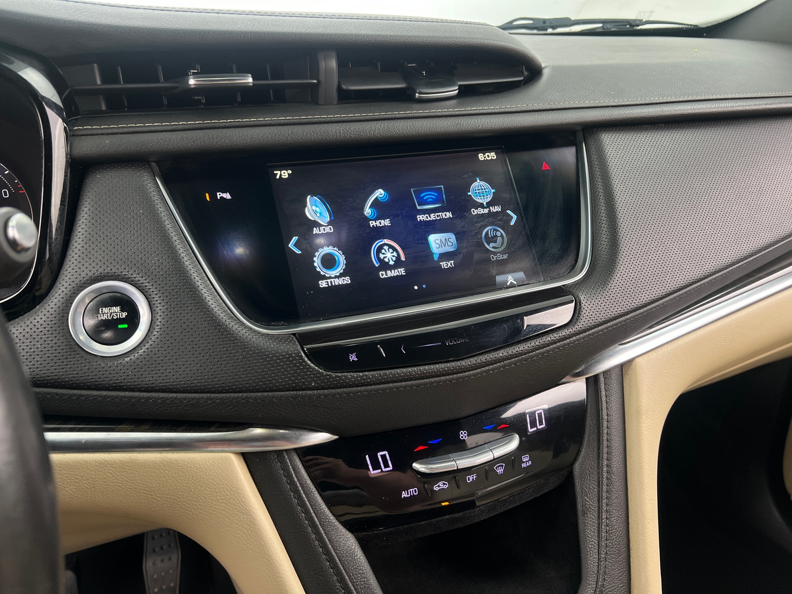 Thumbnail: 2018 Cadillac XT5 - 3