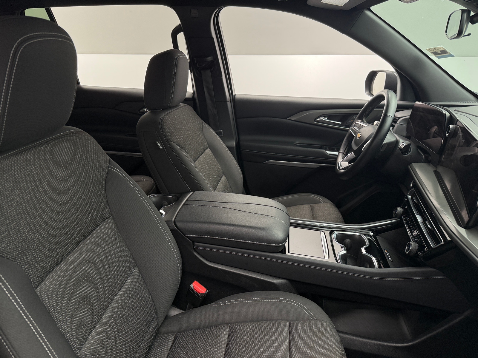 Thumbnail: 2024 Chevrolet Traverse - 2